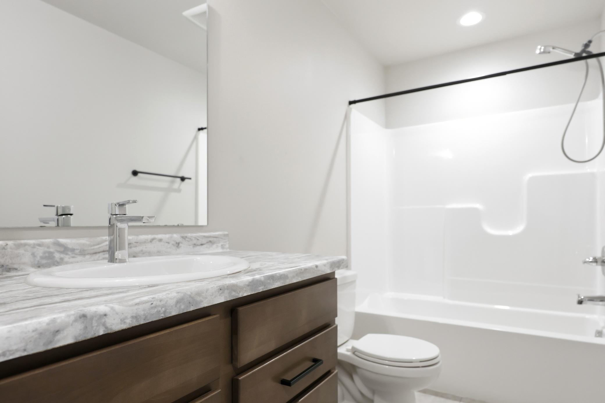 2023 single family home for sale at 7042 67th Street S in Horace, ND — 4 bed, 3 bath (photo 24 of 30)