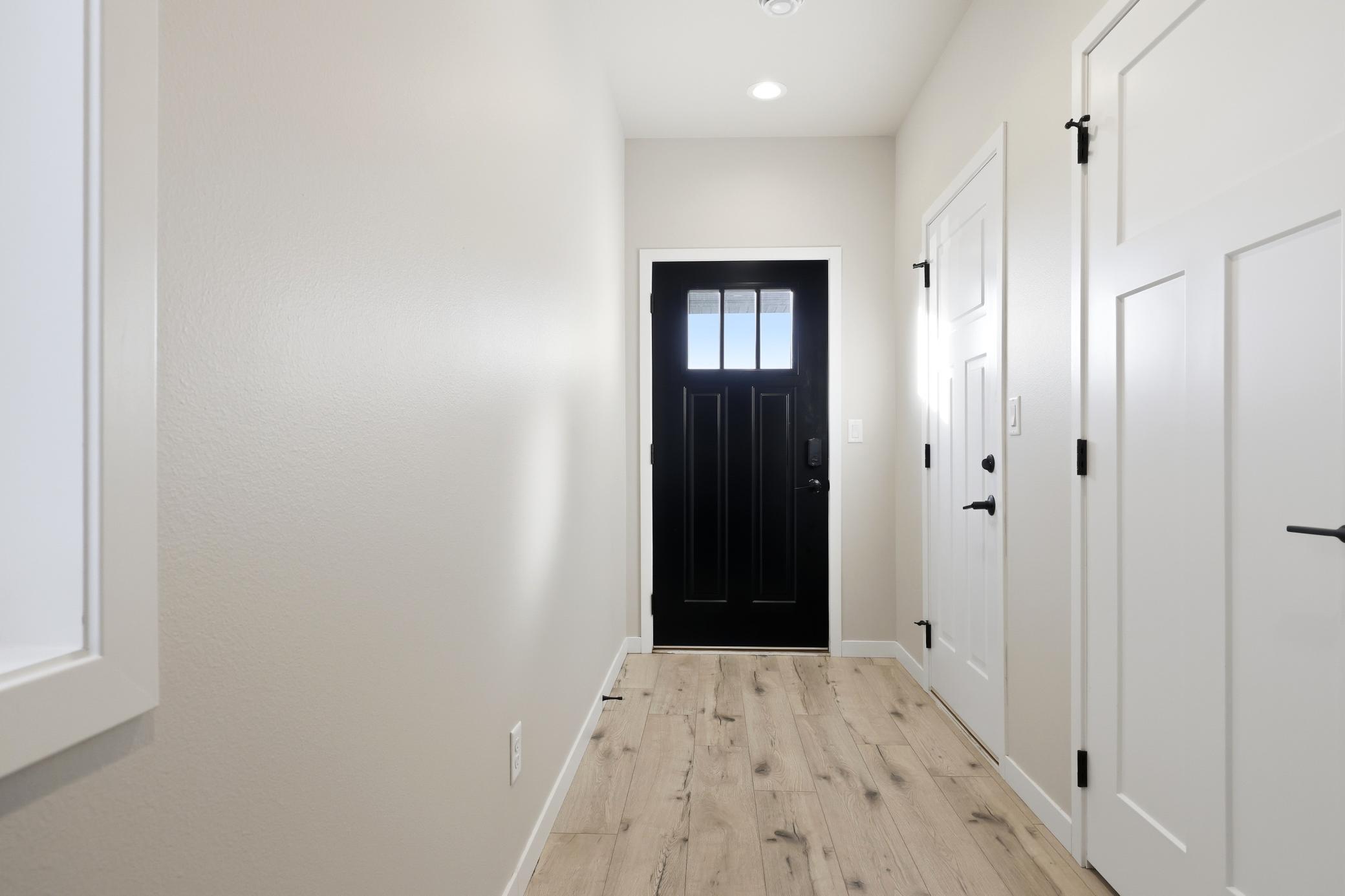 2023 single family home for sale at 7042 67th Street S in Horace, ND — 4 bed, 3 bath (photo 4 of 30)