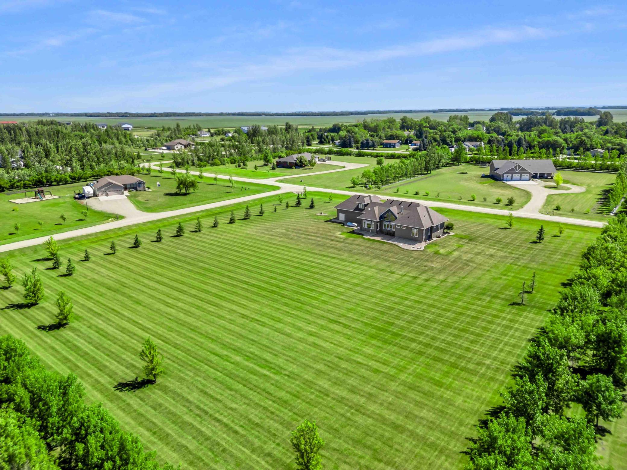2014 single family home for sale at 7179 37th Street N in Moorhead, MN — 5 bed, 4 bath (photo 45 of 50)