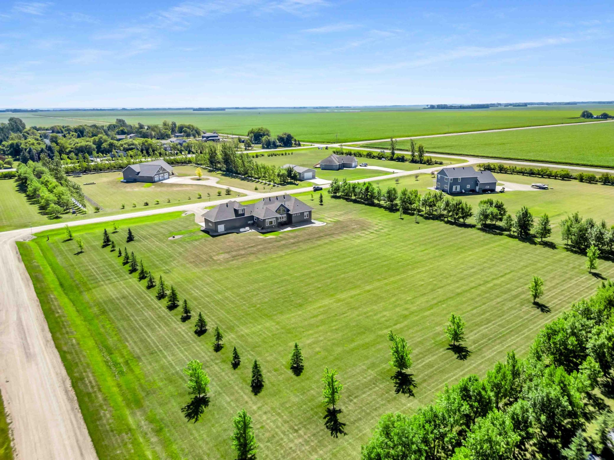 2014 single family home for sale at 7179 37th Street N in Moorhead, MN — 5 bed, 4 bath (photo 46 of 50)