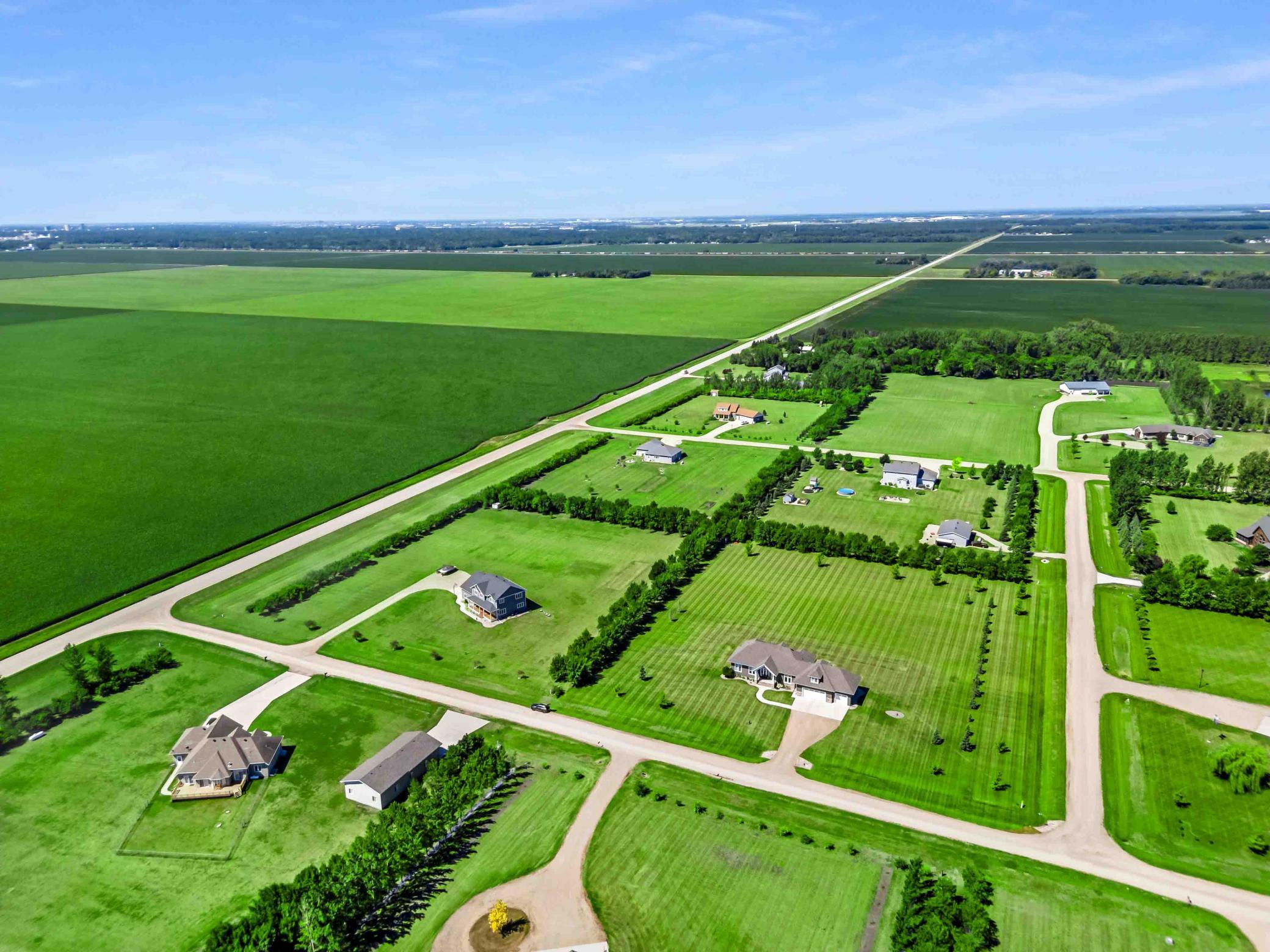 2014 single family home for sale at 7179 37th Street N in Moorhead, MN — 5 bed, 4 bath (photo 49 of 50)