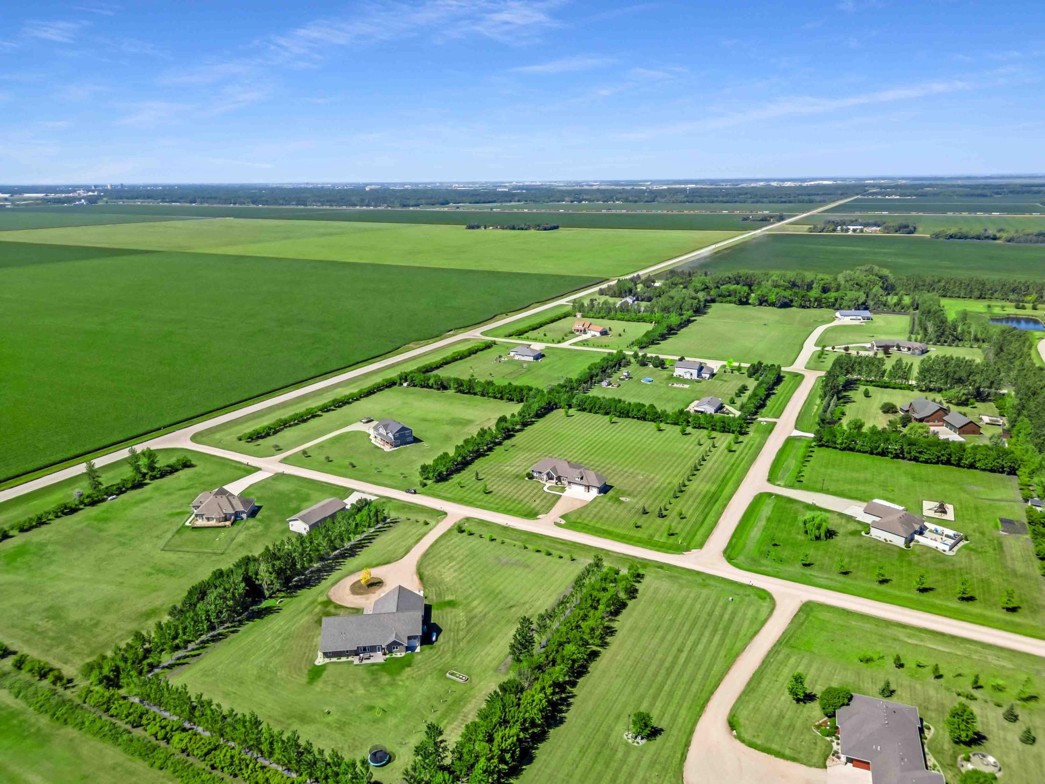 2014 single family home for sale at 7179 37th Street N in Moorhead, MN — 5 bed, 4 bath (photo 50 of 50)