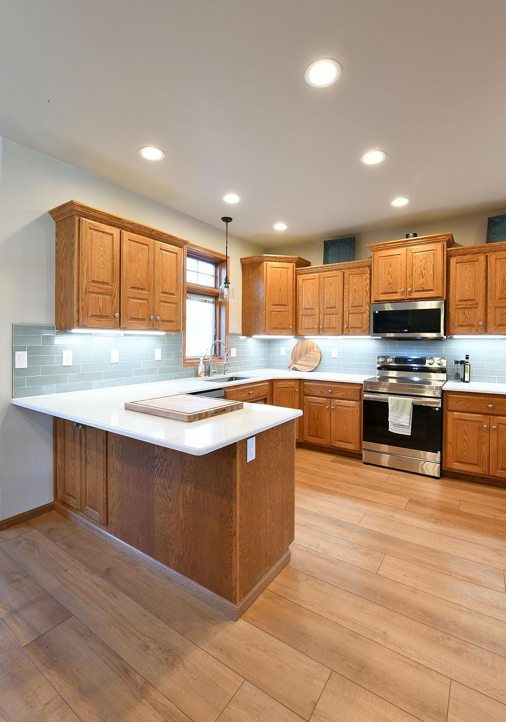 1997 single family home for sale at 7589 40 Street N in Moorhead, MN — 5 bed, 4 bath (photo 20 of 53)