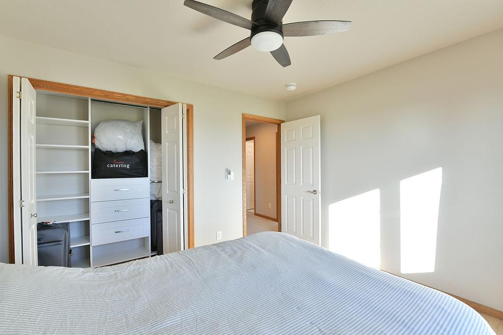 1997 single family home for sale at 7589 40 Street N in Moorhead, MN — 5 bed, 4 bath (photo 32 of 53)