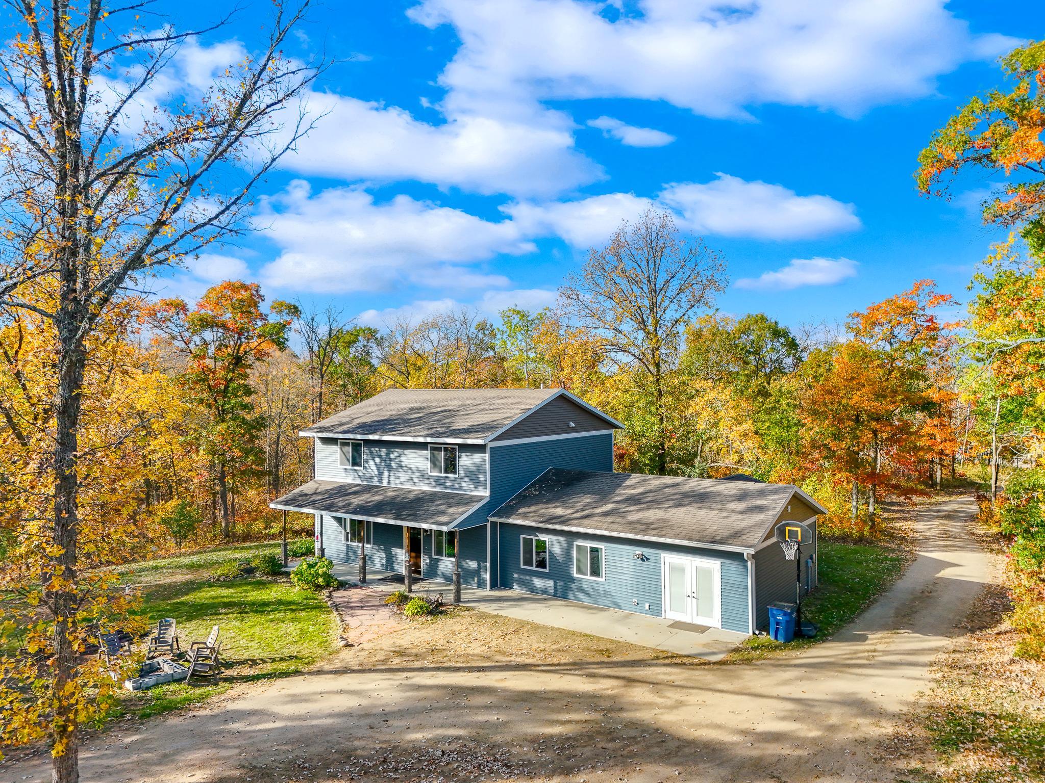2016 single family home for sale at 20545 169th Ave in Park Rapids, MN — 3 bed, 4 bath (photo 2 of 57)