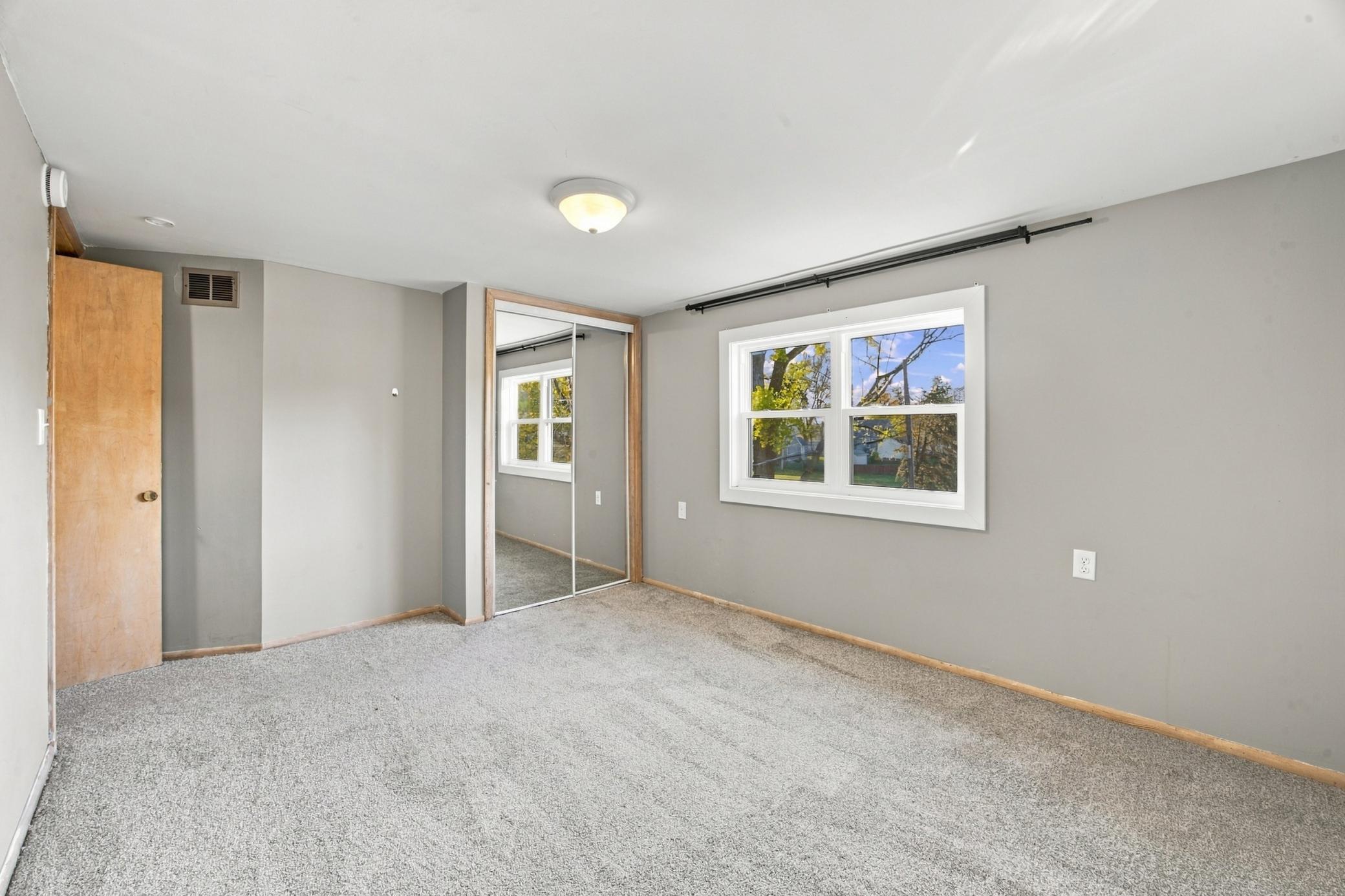 1953 single family home for sale at 52 16 1/2 Avenue N in Fargo, ND — 4 bed, 2 bath (photo 15 of 36)
