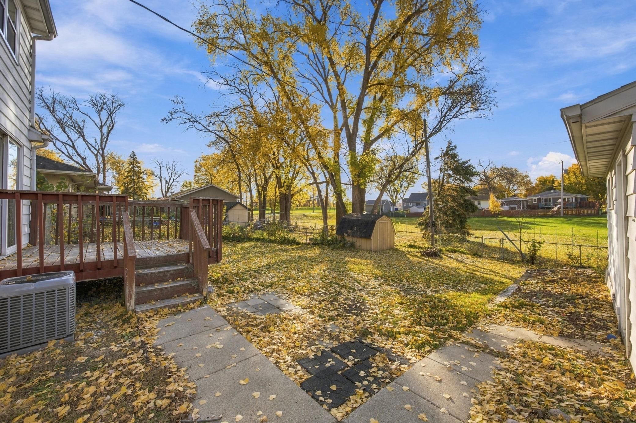 1953 single family home for sale at 52 16 1/2 Avenue N in Fargo, ND — 4 bed, 2 bath (photo 25 of 36)