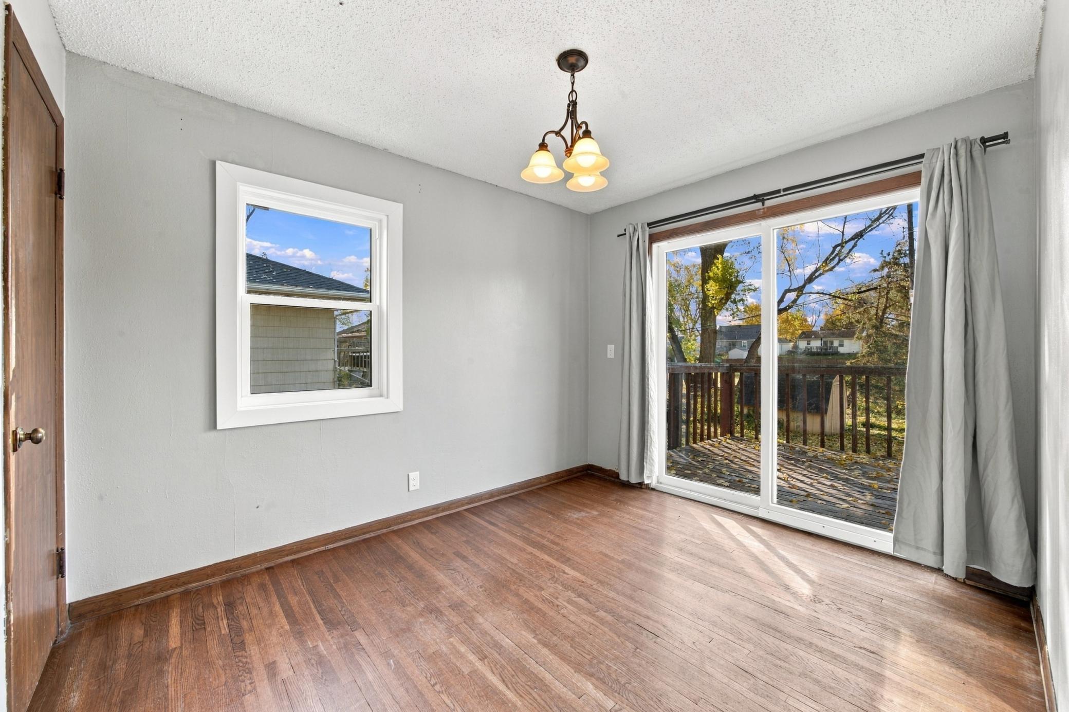 1953 single family home for sale at 52 16 1/2 Avenue N in Fargo, ND — 4 bed, 2 bath (photo 9 of 36)
