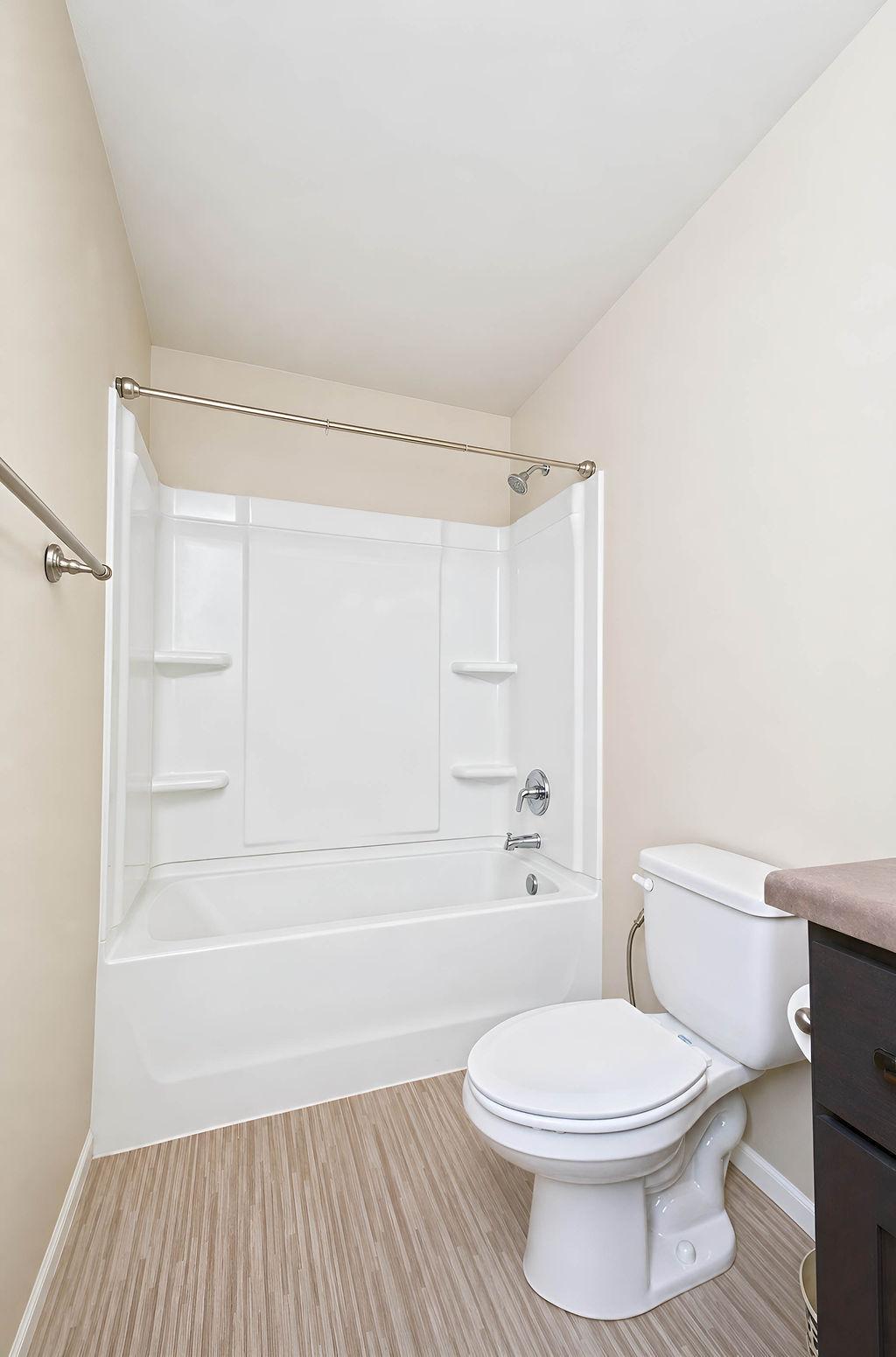 2019 single family home for sale at 1558 68th Avenue S in Fargo, ND — 4 bed, 3 bath (photo 23 of 38)
