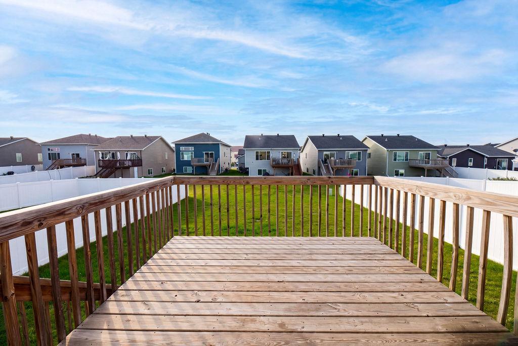 2019 single family home for sale at 1558 68th Avenue S in Fargo, ND — 4 bed, 3 bath (photo 35 of 38)