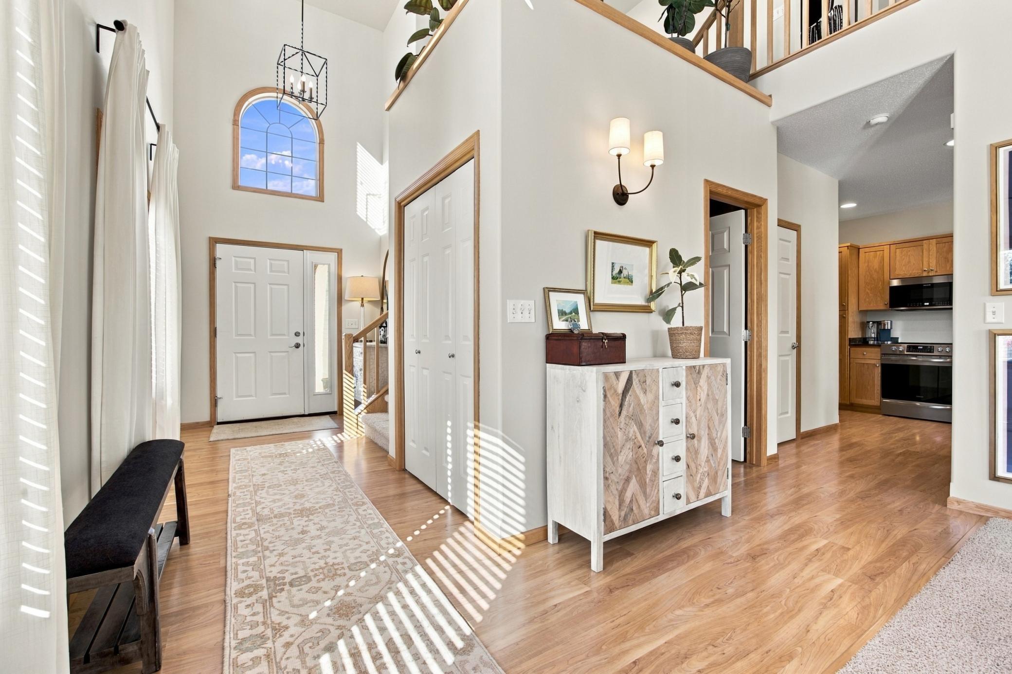 2002 twin home for sale at 6158 14th Street S in Fargo, ND — 3 bed, 3 bath (photo 21 of 46)