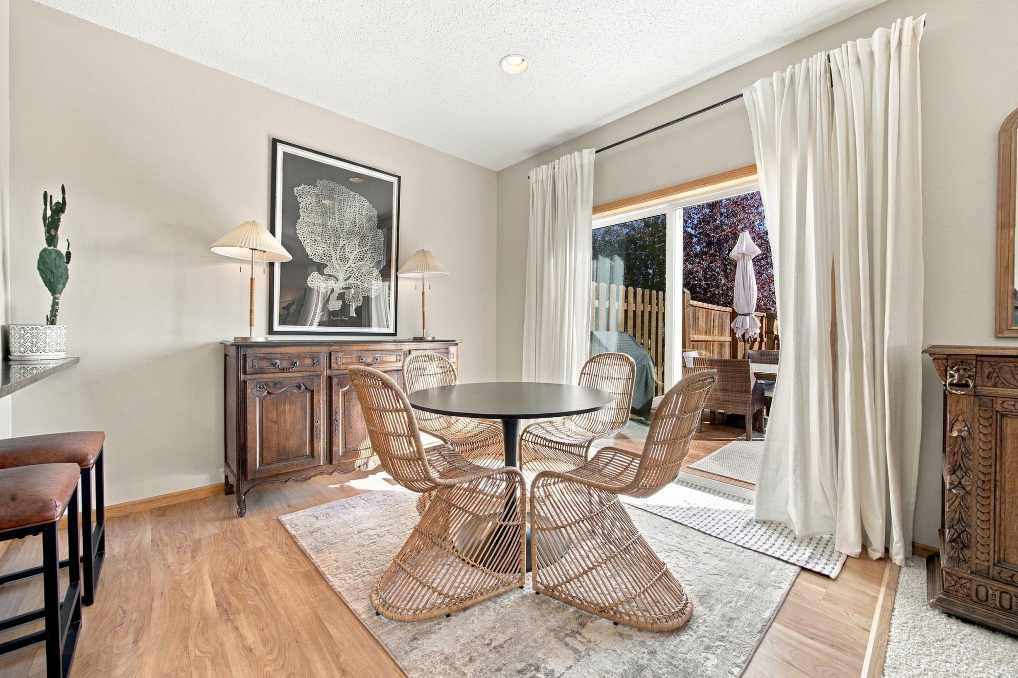 2002 twin home for sale at 6158 14th Street S in Fargo, ND — 3 bed, 3 bath (photo 26 of 46)