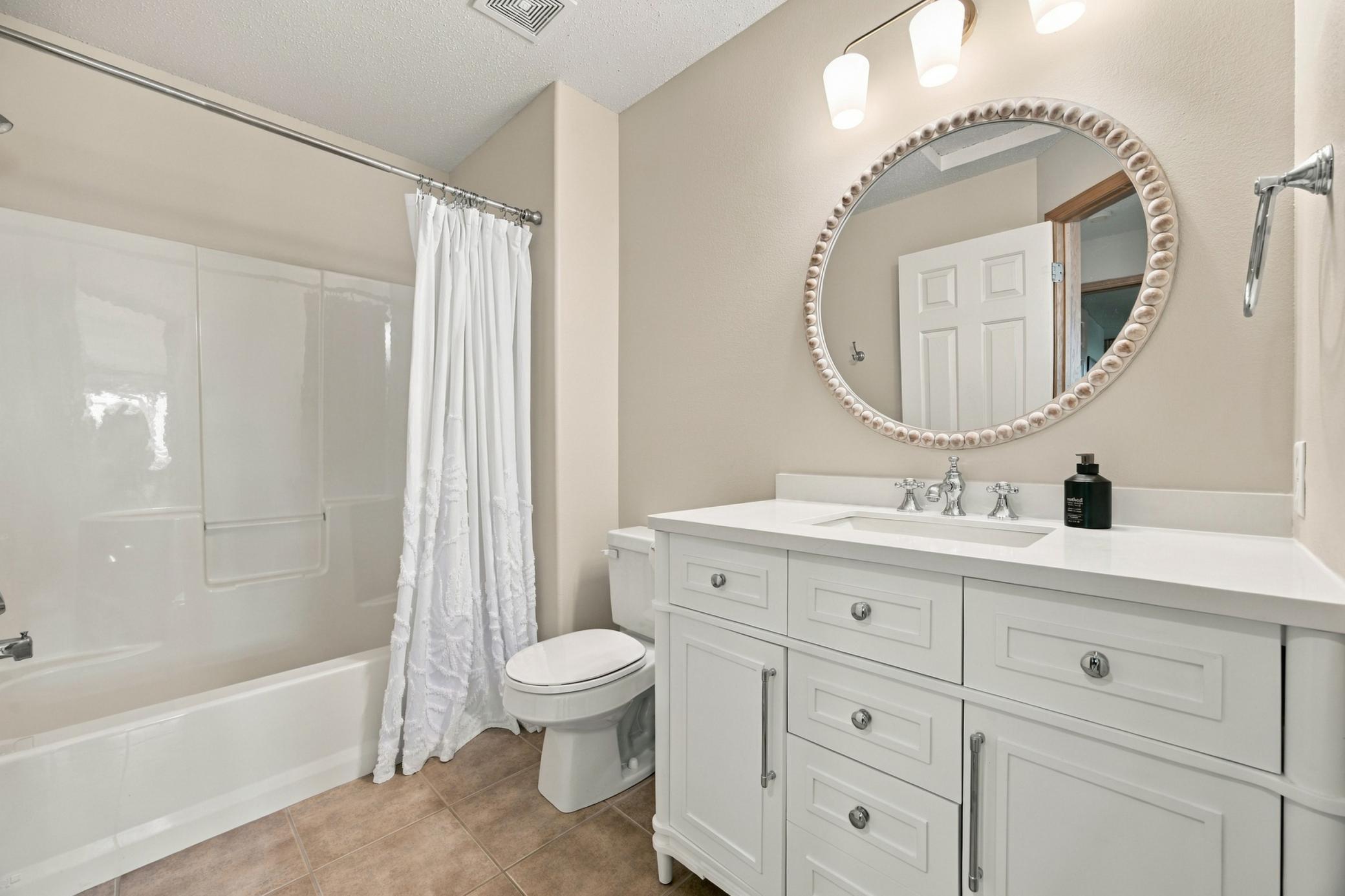 2002 twin home for sale at 6158 14th Street S in Fargo, ND — 3 bed, 3 bath (photo 40 of 46)