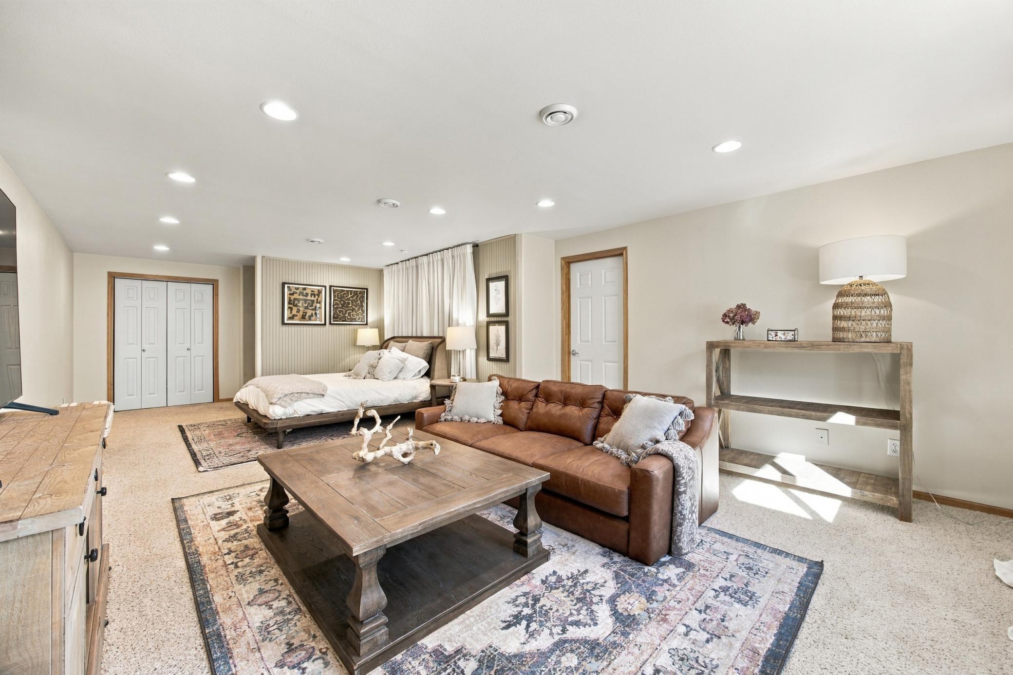 2002 twin home for sale at 6158 14th Street S in Fargo, ND — 3 bed, 3 bath (photo 43 of 46)