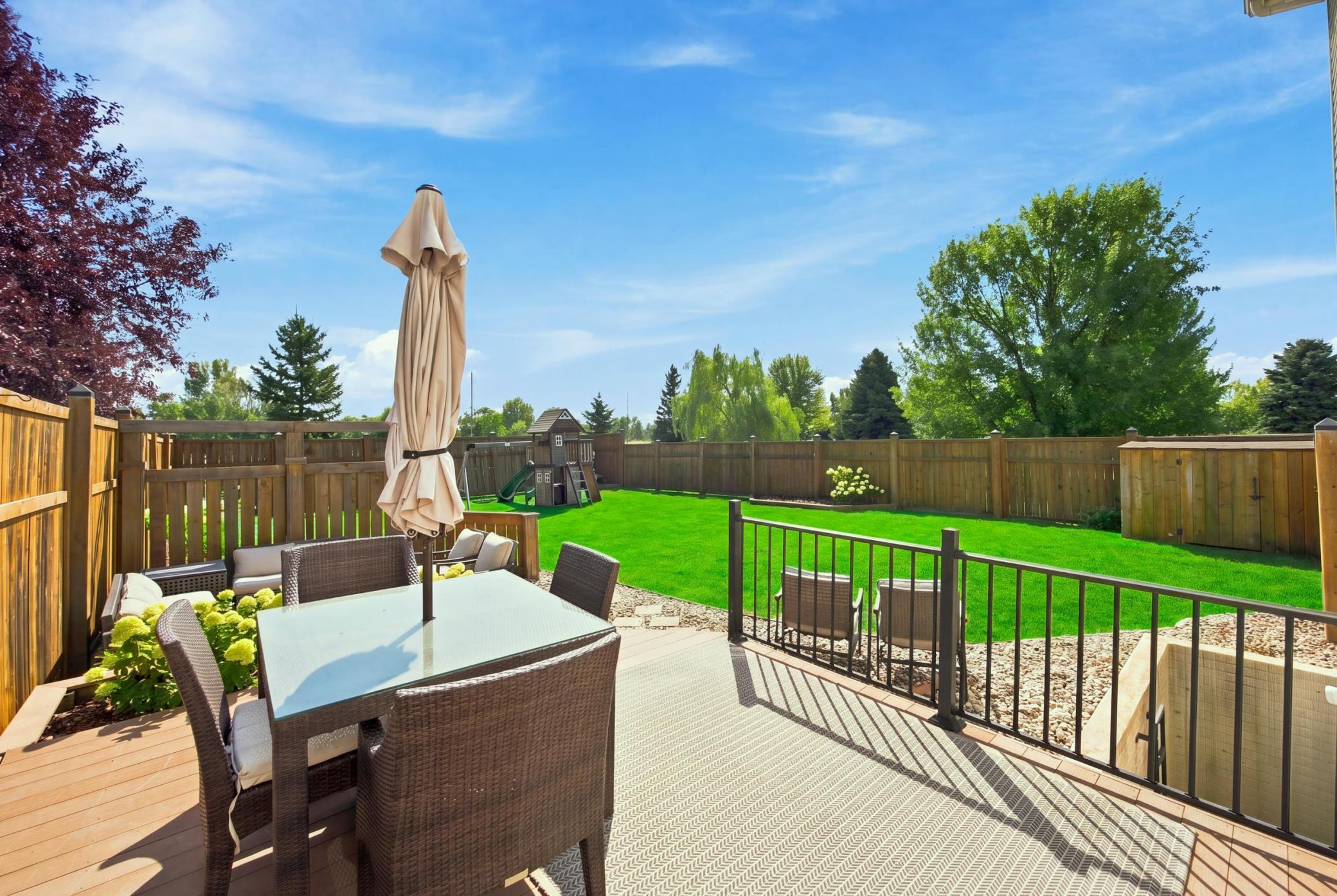 2002 twin home for sale at 6158 14th Street S in Fargo, ND — 3 bed, 3 bath (photo 6 of 46)