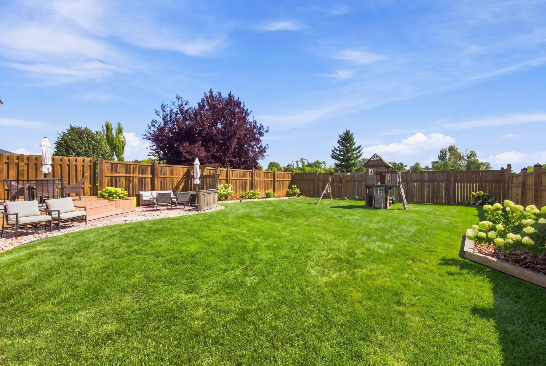 2002 twin home for sale at 6158 14th Street S in Fargo, ND — 3 bed, 3 bath (photo 10 of 46)
