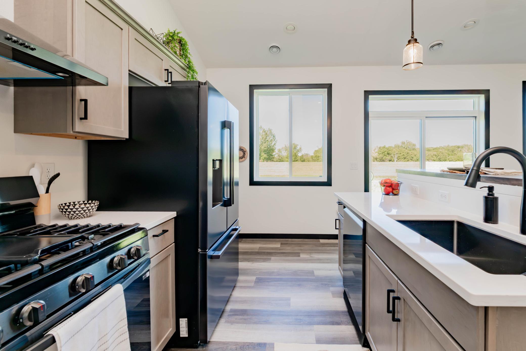 2024 single family home for sale at 4712 Hampton Loop S in Moorhead, MN — 4 bed, 3 bath (photo 11 of 36)