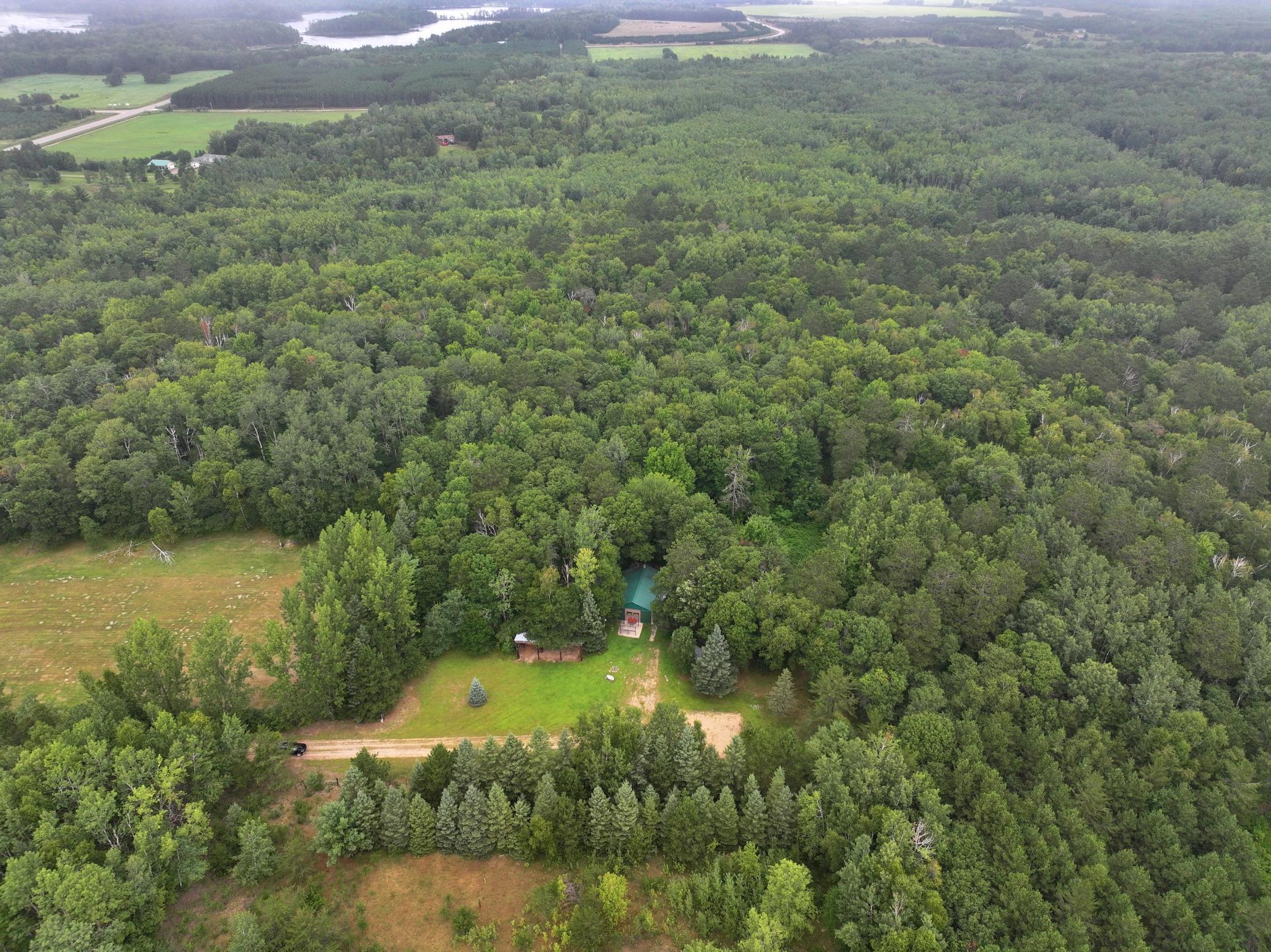1994 single family home for sale at 21920 County 2 in Nevis, MN — 2 bed, 1 bath (photo 3 of 29)