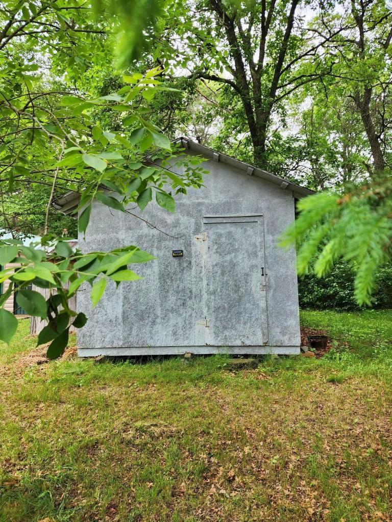 1994 single family home for sale at 21920 County 2 in Nevis, MN — 2 bed, 1 bath (photo 21 of 29)