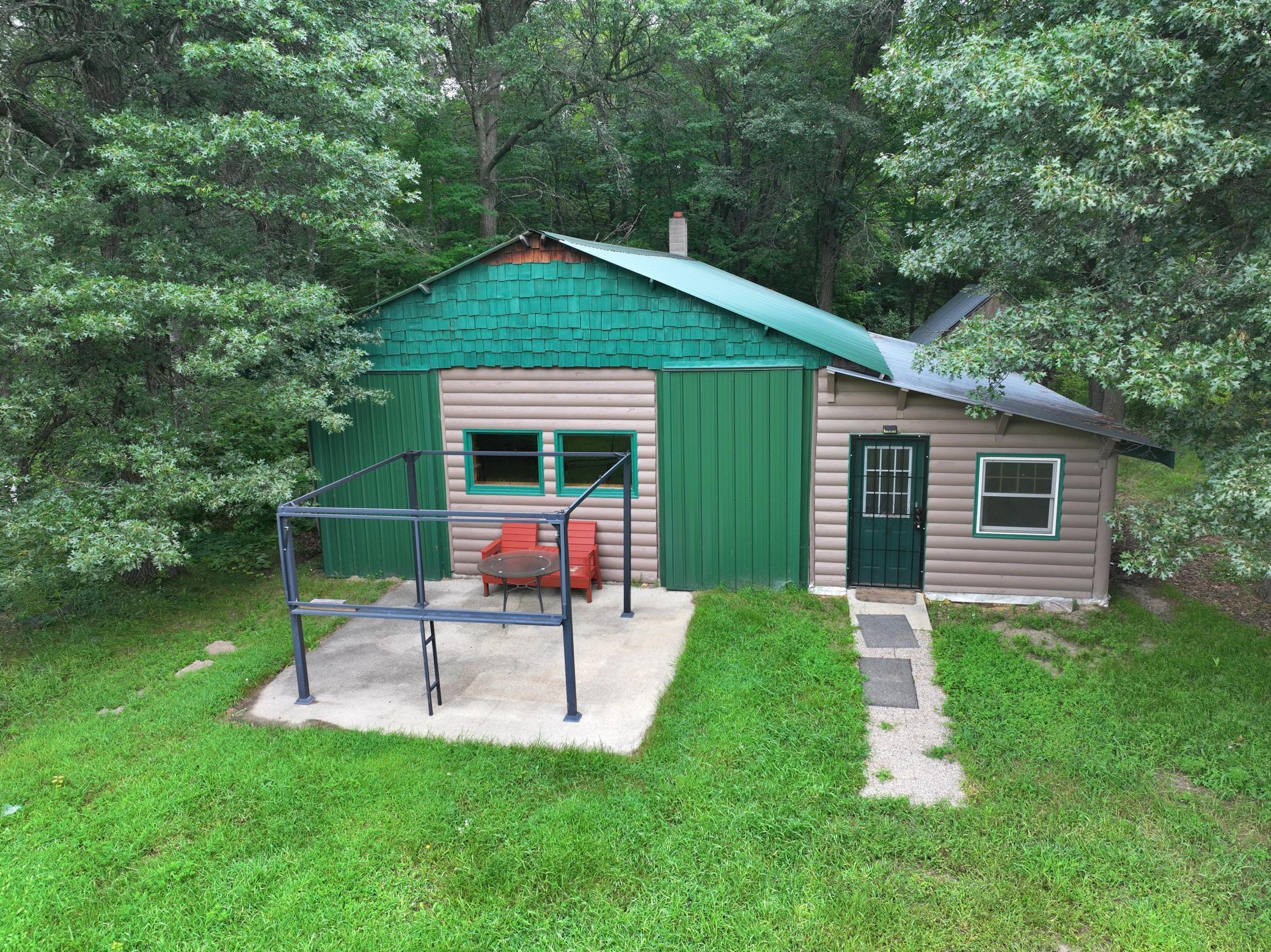 1994 single family home for sale at 21920 County 2 in Nevis, MN — 2 bed, 1 bath (photo 5 of 29)