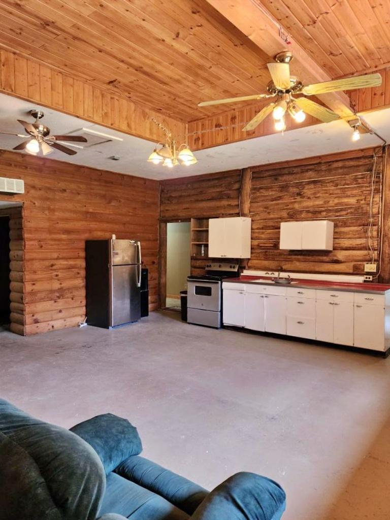 1994 single family home for sale at 21920 County 2 in Nevis, MN — 2 bed, 1 bath (photo 7 of 29)