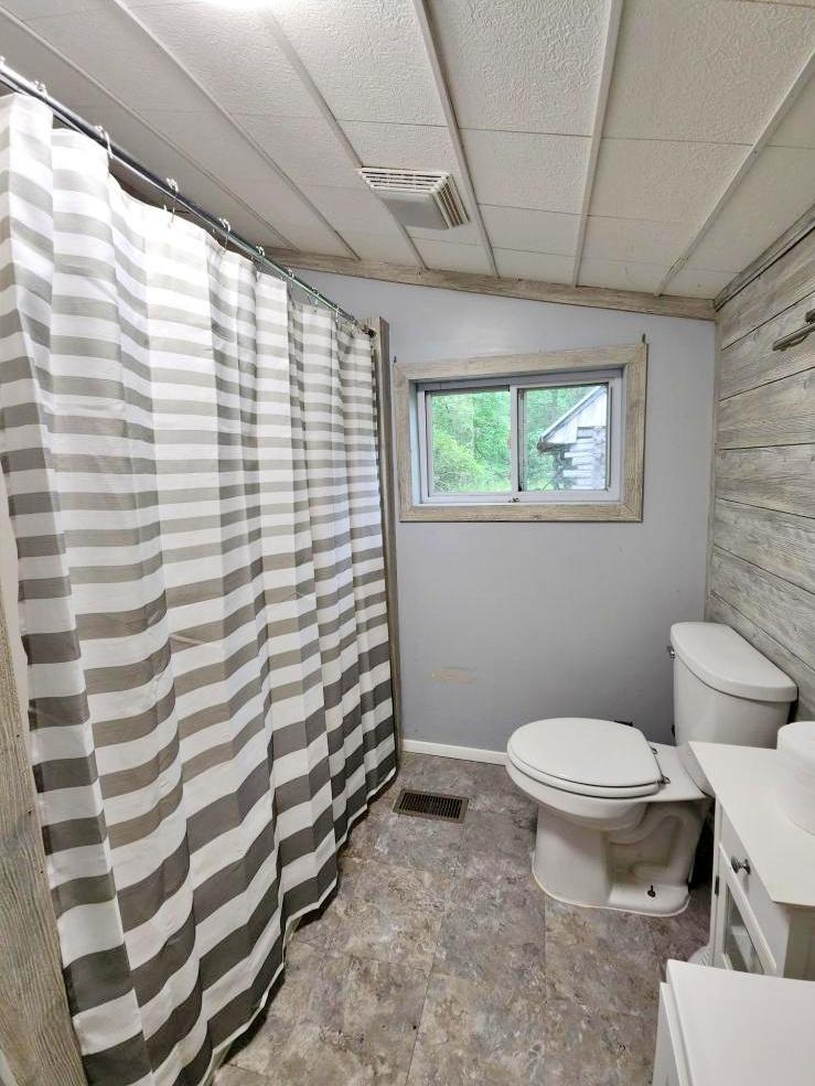 1994 single family home for sale at 21920 County 2 in Nevis, MN — 2 bed, 1 bath (photo 9 of 29)