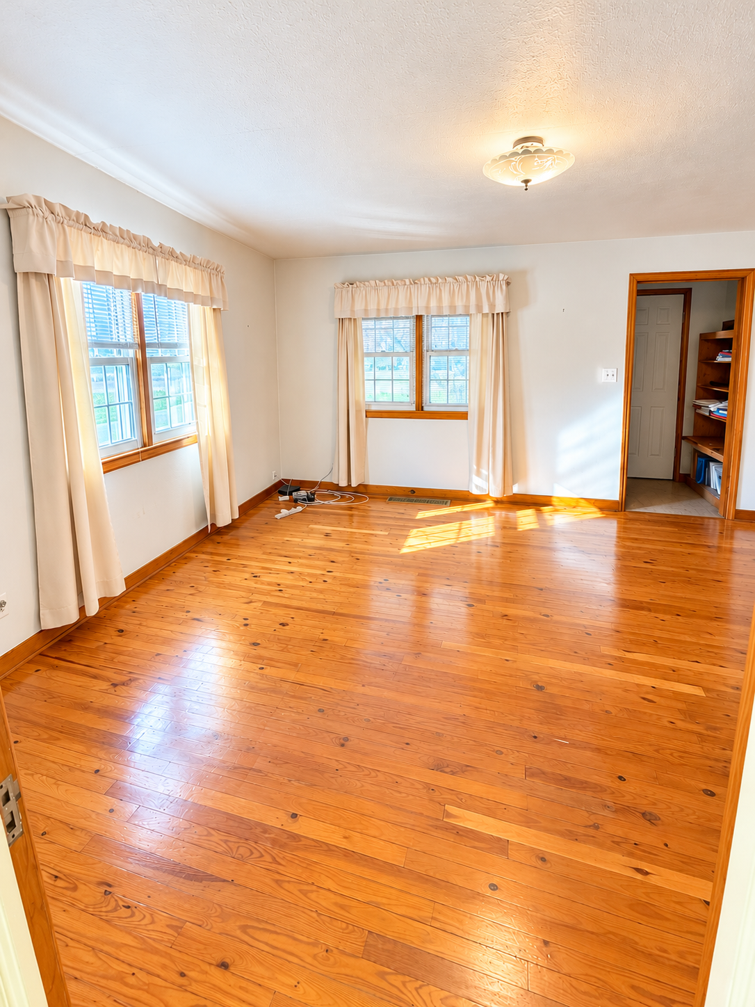 1945 single family home for sale at 18913 Frontage Road in Detroit Lakes, MN — 2 bed, 2 bath (photo 15 of 32)