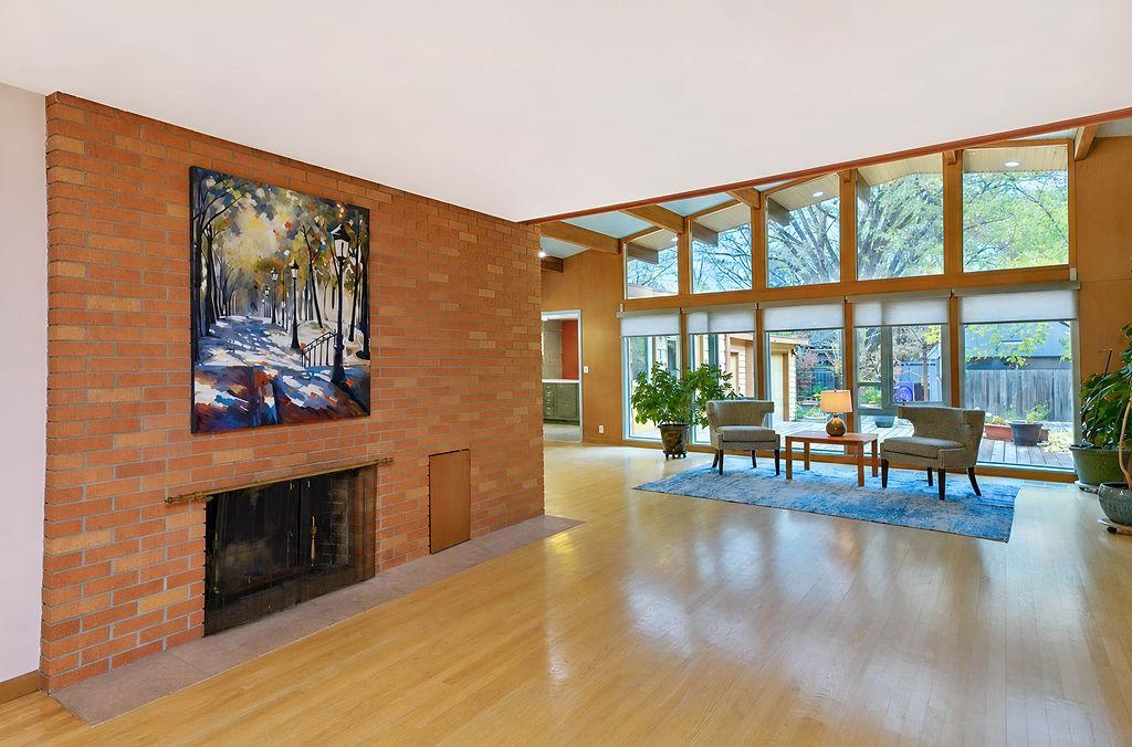 1958 single family home for sale at 1325 5th Street N in Fargo, ND — 4 bed, 3 bath (photo 11 of 59)