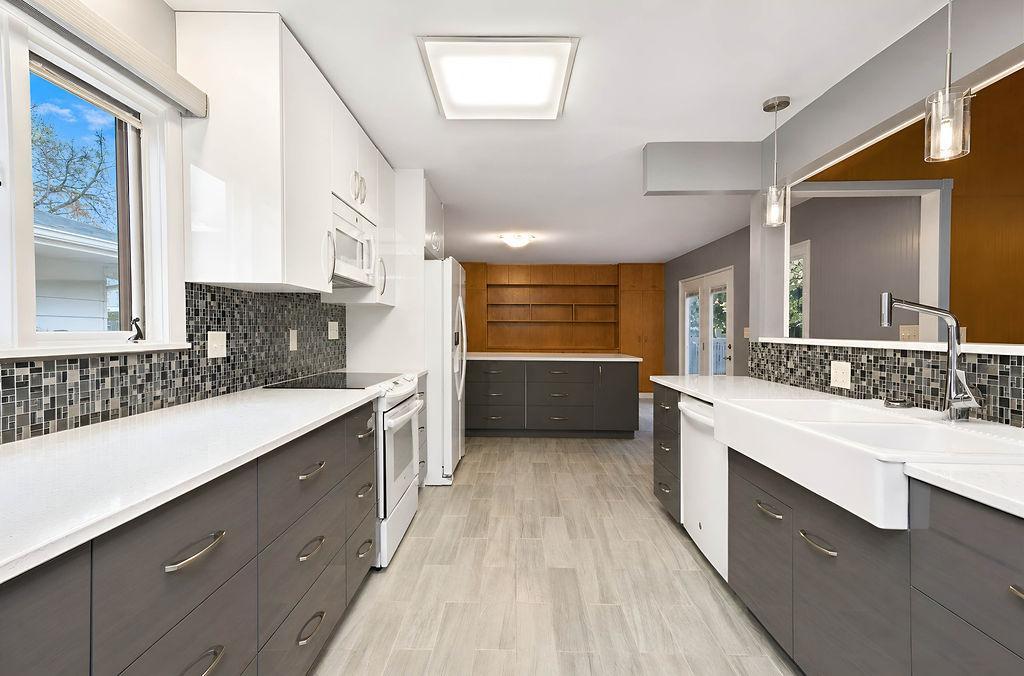 1958 single family home for sale at 1325 5th Street N in Fargo, ND — 4 bed, 3 bath (photo 20 of 59)