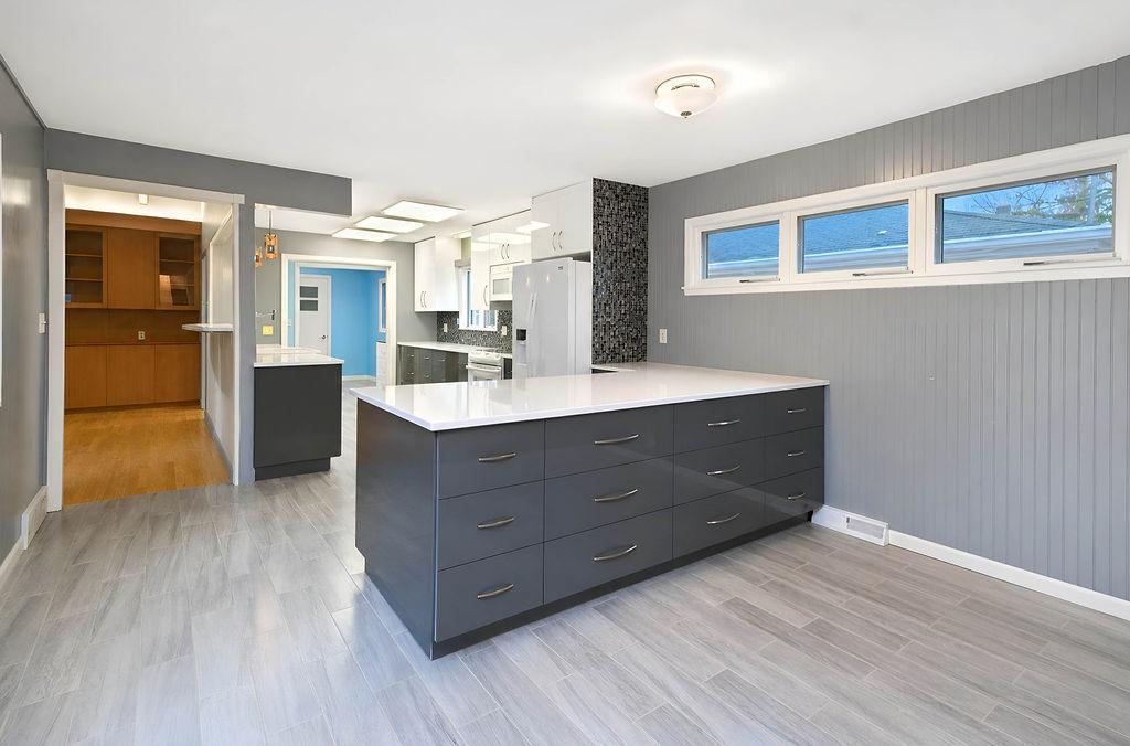1958 single family home for sale at 1325 5th Street N in Fargo, ND — 4 bed, 3 bath (photo 25 of 59)