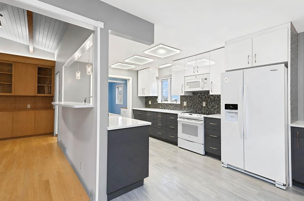 1958 single family home for sale at 1325 5th Street N in Fargo, ND — 4 bed, 3 bath (photo 26 of 59)