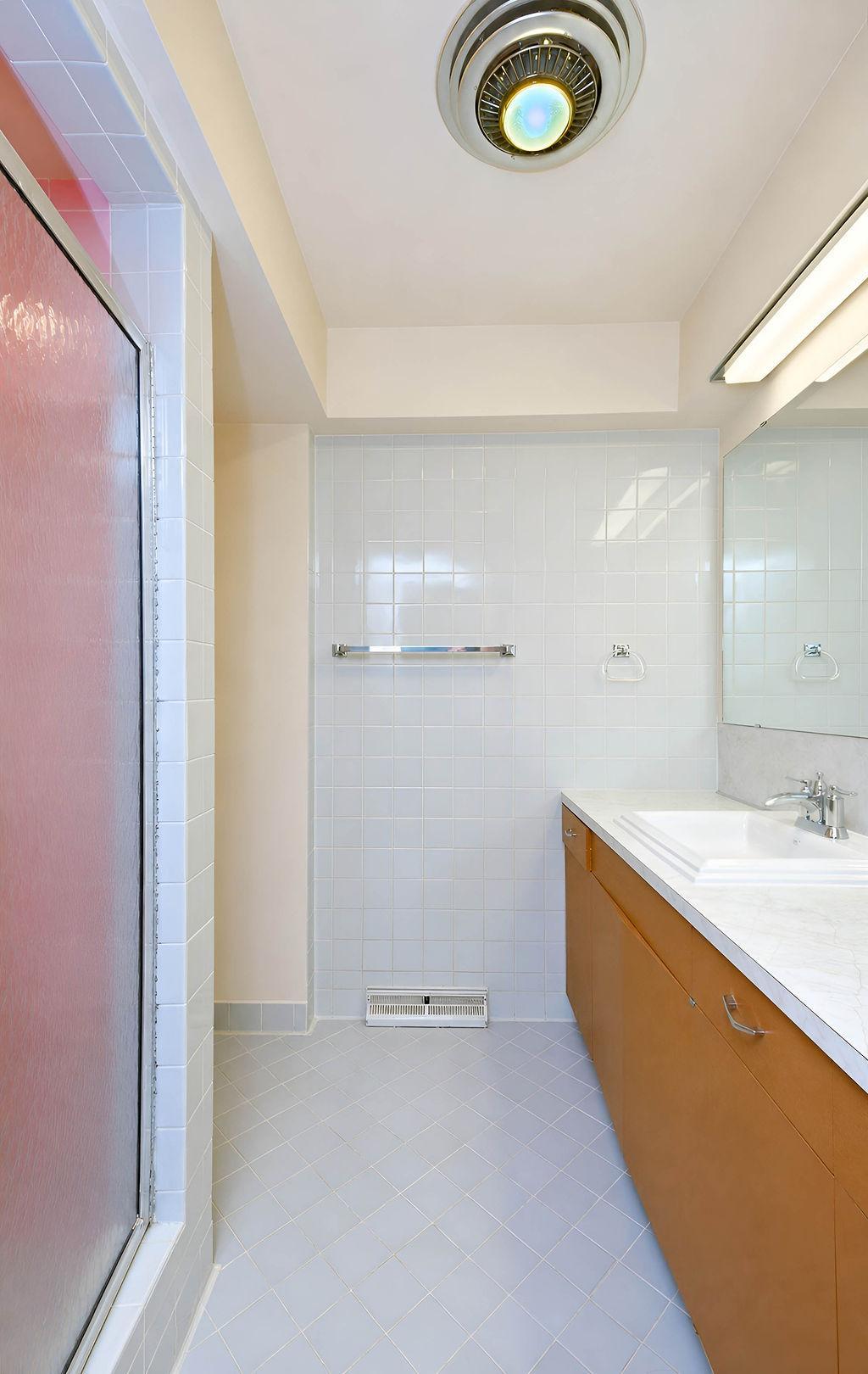 1958 single family home for sale at 1325 5th Street N in Fargo, ND — 4 bed, 3 bath (photo 29 of 59)
