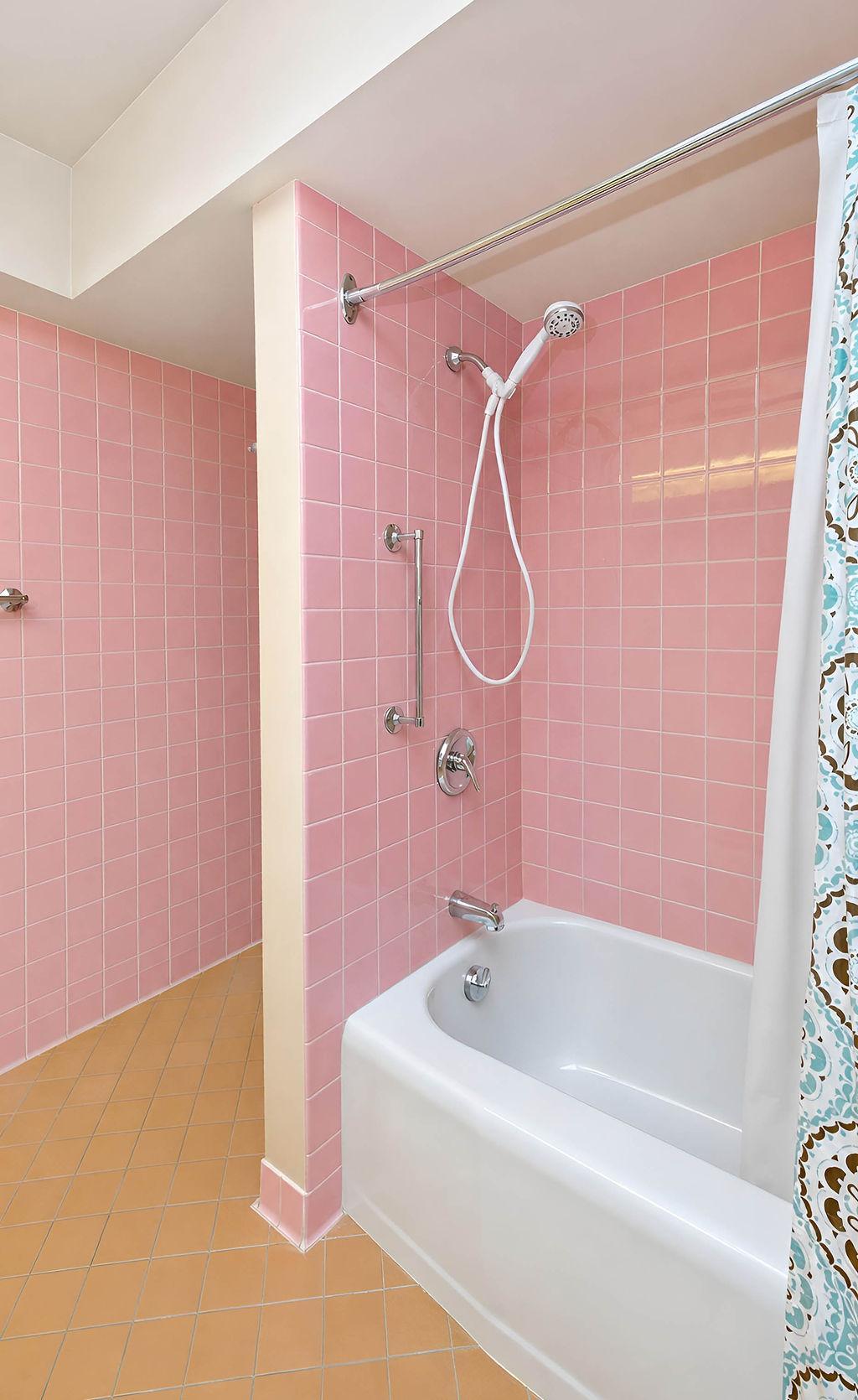1958 single family home for sale at 1325 5th Street N in Fargo, ND — 4 bed, 3 bath (photo 36 of 59)
