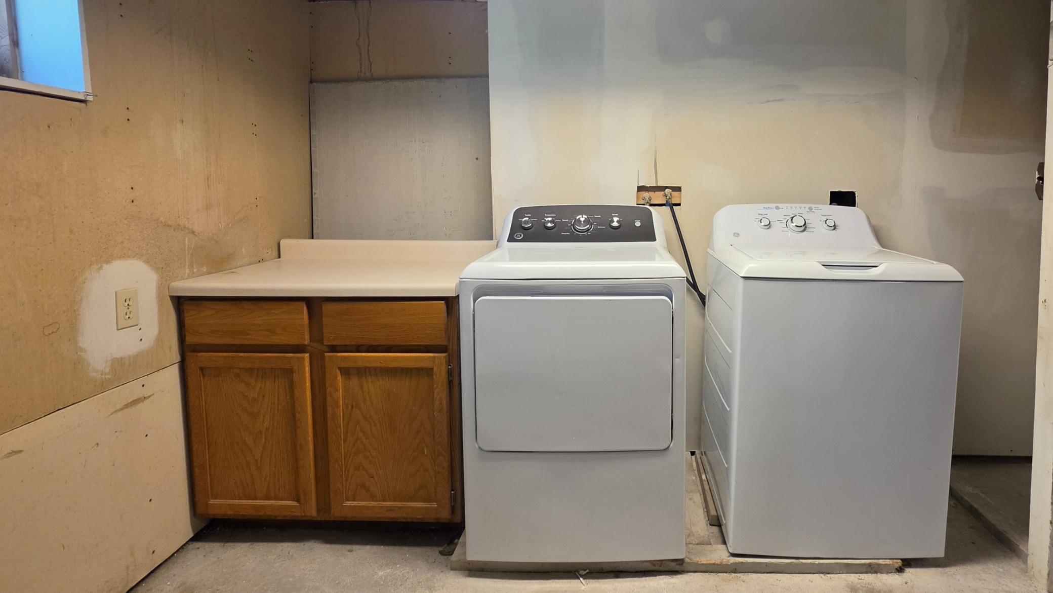 1908 single family home for sale at 1511 9th Street N in Fargo, ND — 4 bed, 2 bath (photo 19 of 27)