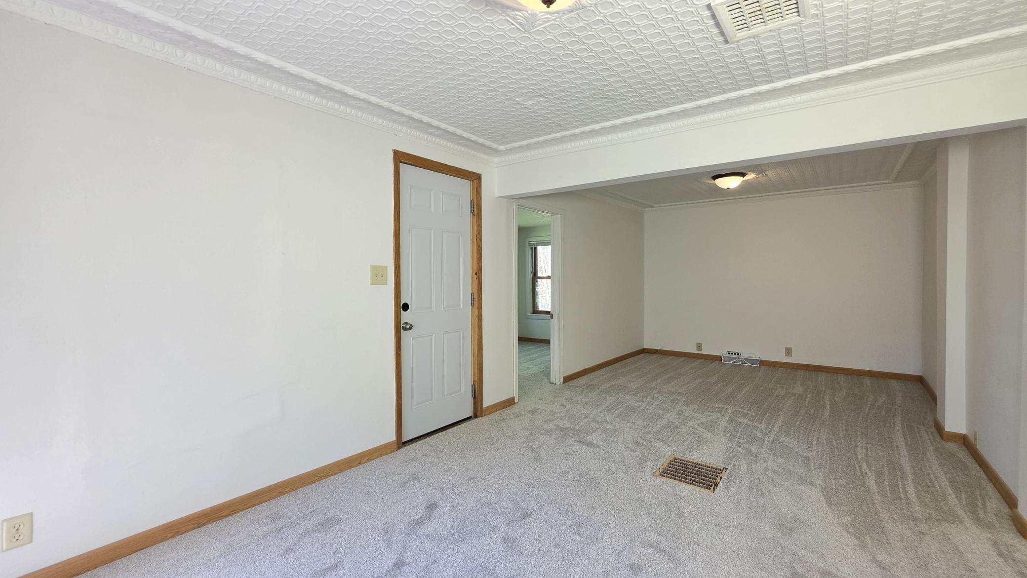 1908 single family home for sale at 1511 9th Street N in Fargo, ND — 4 bed, 2 bath (photo 21 of 27)