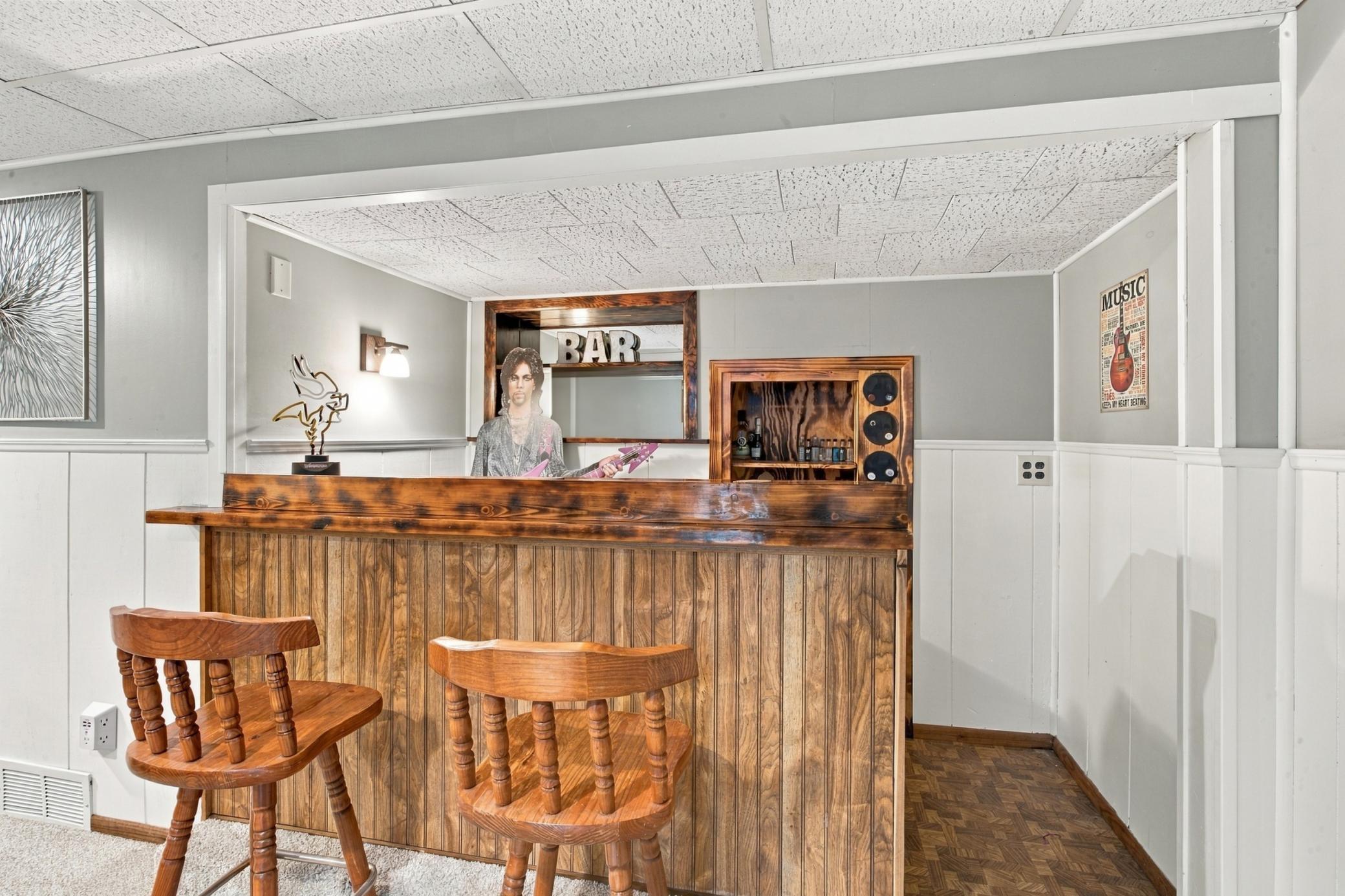 1978 townhouse for sale at 1402 E Gateway Circle S in Fargo, ND — 2 bed, 2 bath (photo 21 of 41)