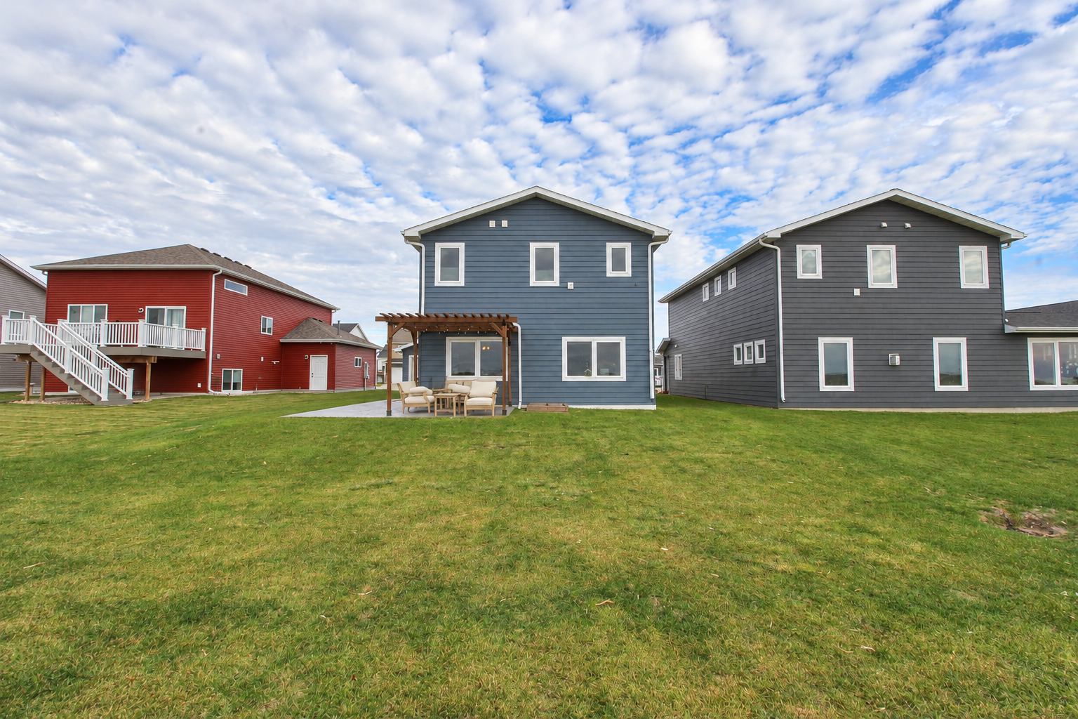 2019 single family home for sale at 1051 46th Avenue S in Moorhead, MN — 3 bed, 3 bath (photo 30 of 39)
