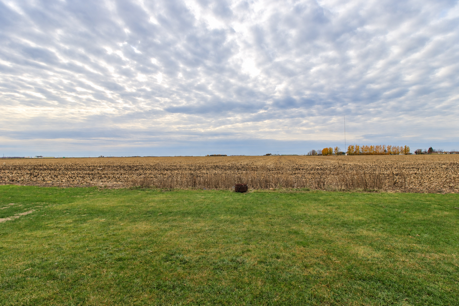 2019 single family home for sale at 1051 46th Avenue S in Moorhead, MN — 3 bed, 3 bath (photo 37 of 39)