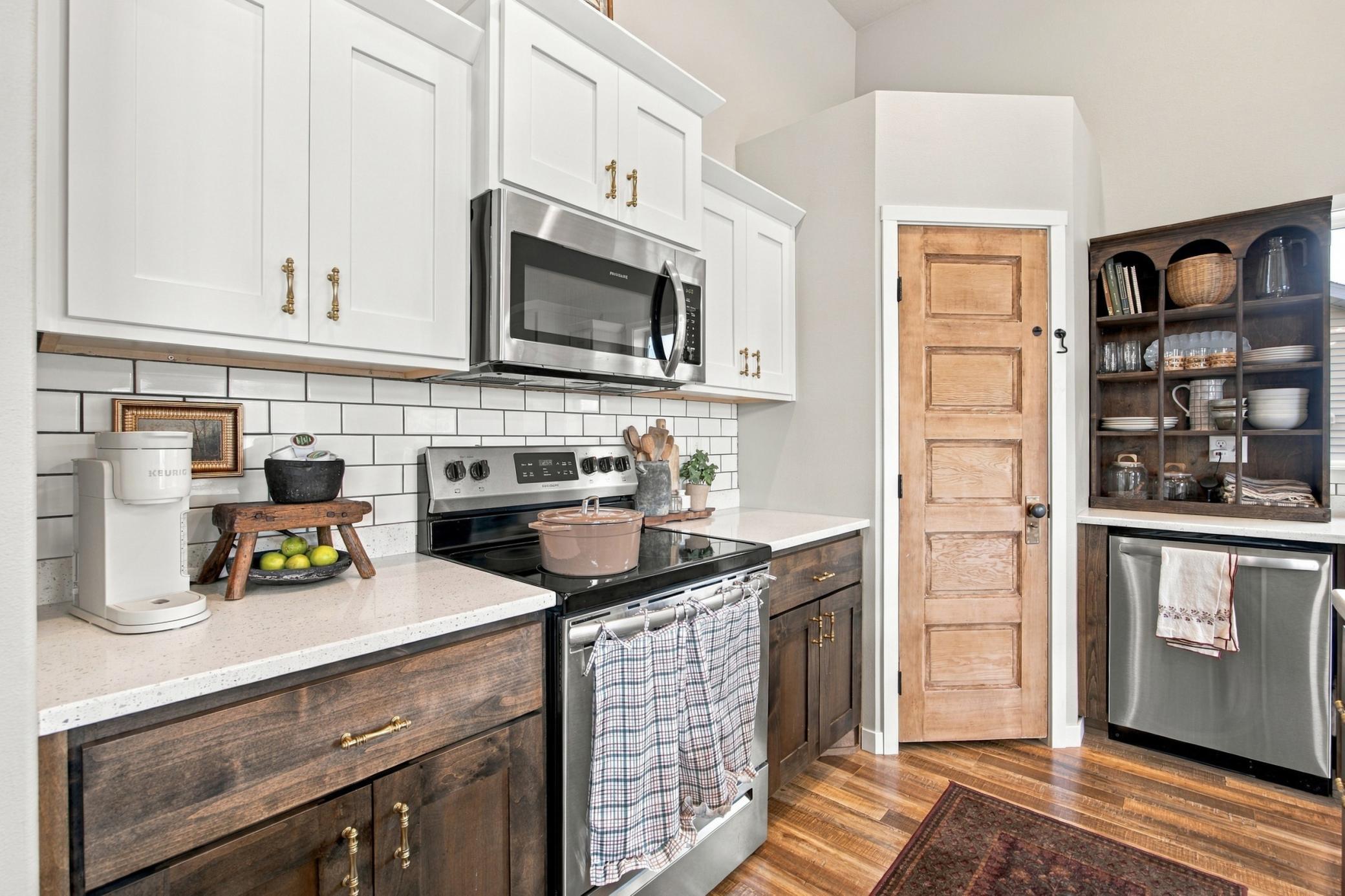 2018 single family home for sale at 4561 17th Street S in Moorhead, MN — 3 bed, 3 bath (photo 9 of 30)