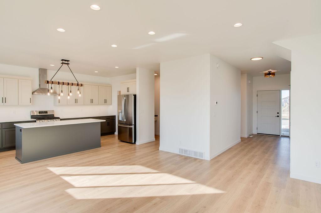 2027 single family home for sale at 1145 Rachel Drive W in West Fargo, ND — 3 bed, 3 bath (photo 8 of 17)
