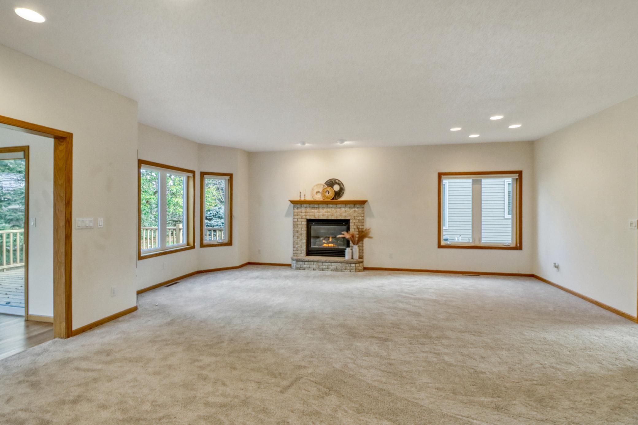 1999 twin home for sale at 318 44th Avenue S in Moorhead, MN — 5 bed, 3 bath (photo 23 of 71)