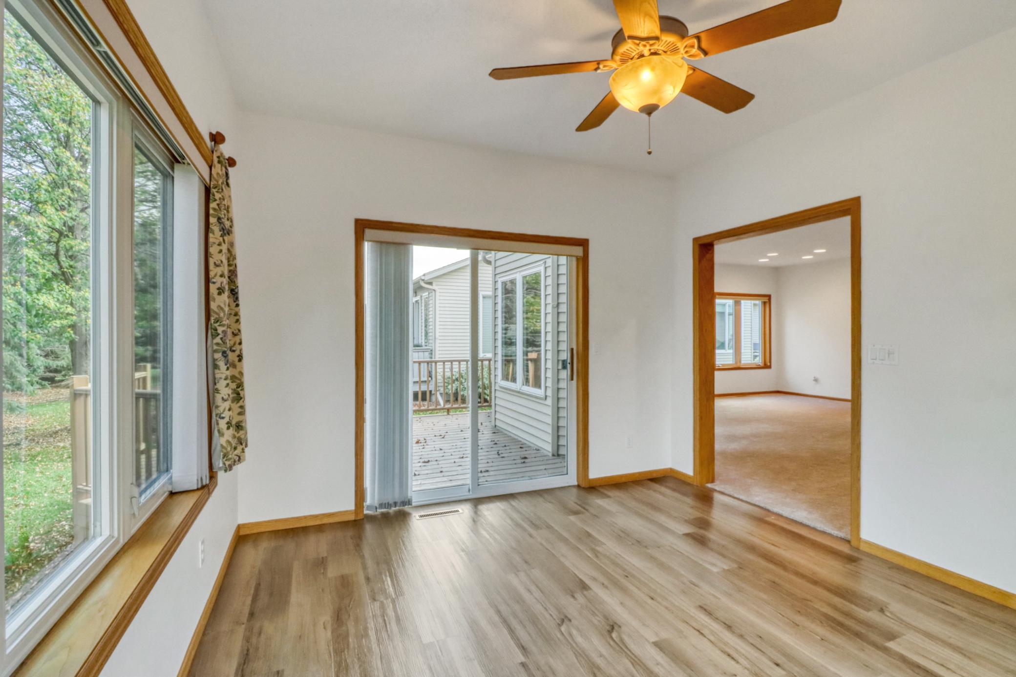 1999 twin home for sale at 318 44th Avenue S in Moorhead, MN — 5 bed, 3 bath (photo 27 of 71)