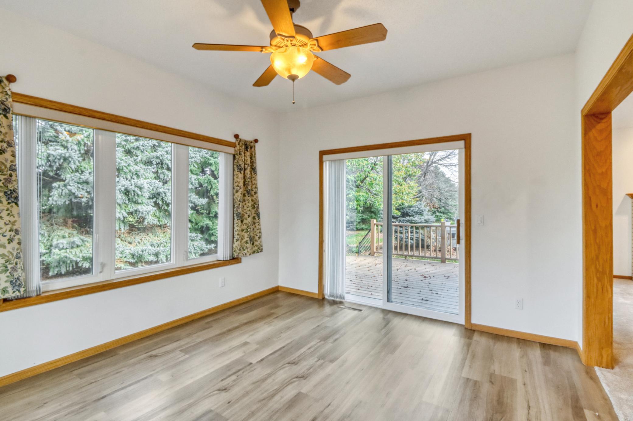 1999 twin home for sale at 318 44th Avenue S in Moorhead, MN — 5 bed, 3 bath (photo 30 of 71)