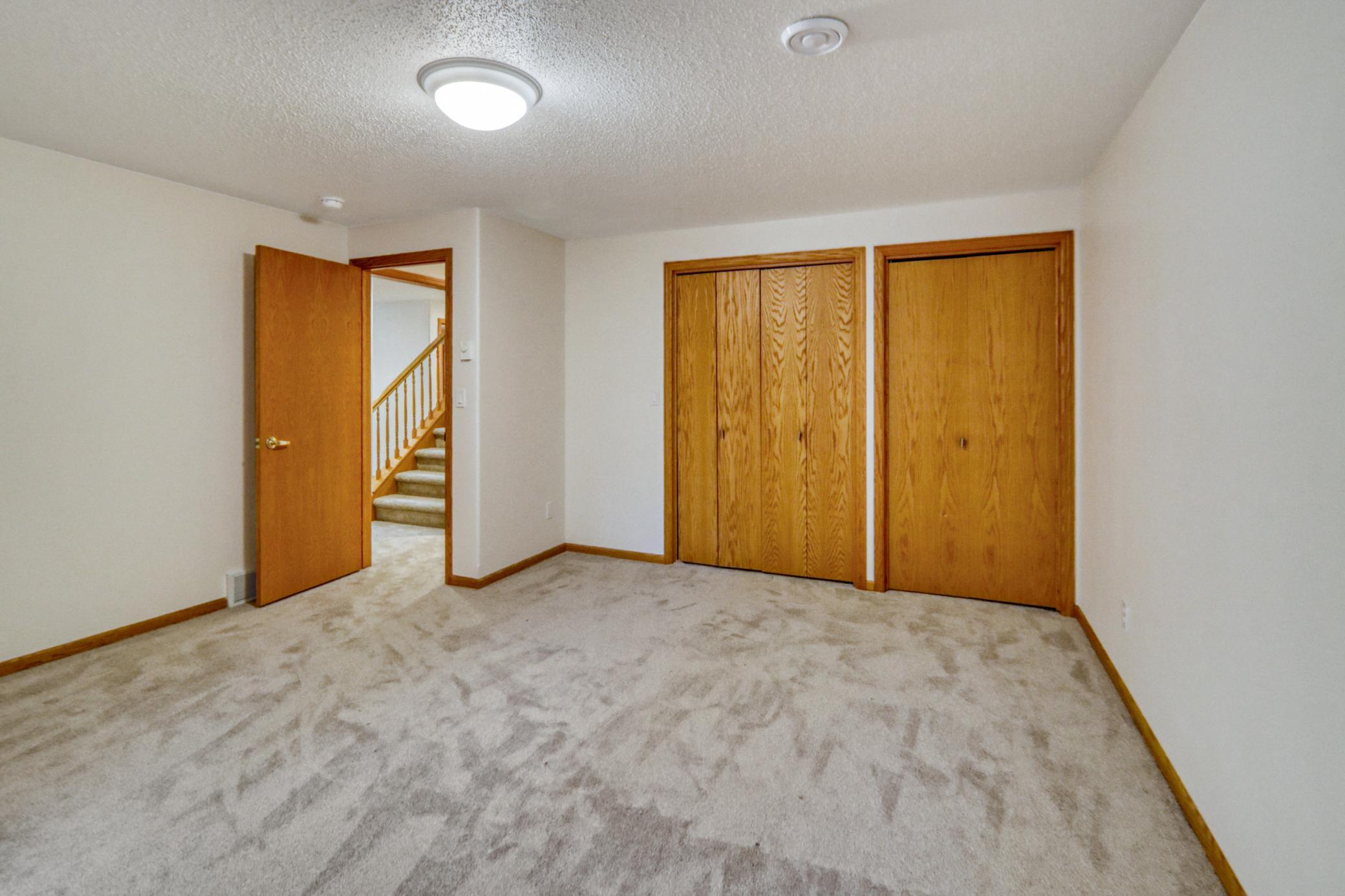1999 twin home for sale at 318 44th Avenue S in Moorhead, MN — 5 bed, 3 bath (photo 64 of 71)