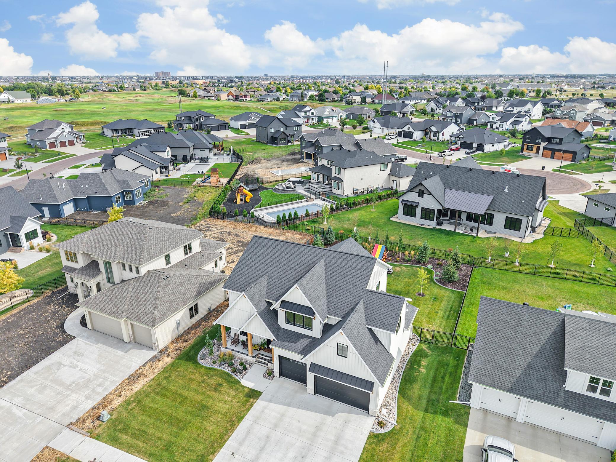 2023 single family home for sale at 4752 Prairie Pond Crossing Crossing S in Fargo, ND — 5 bed, 4 bath (photo 82 of 89)