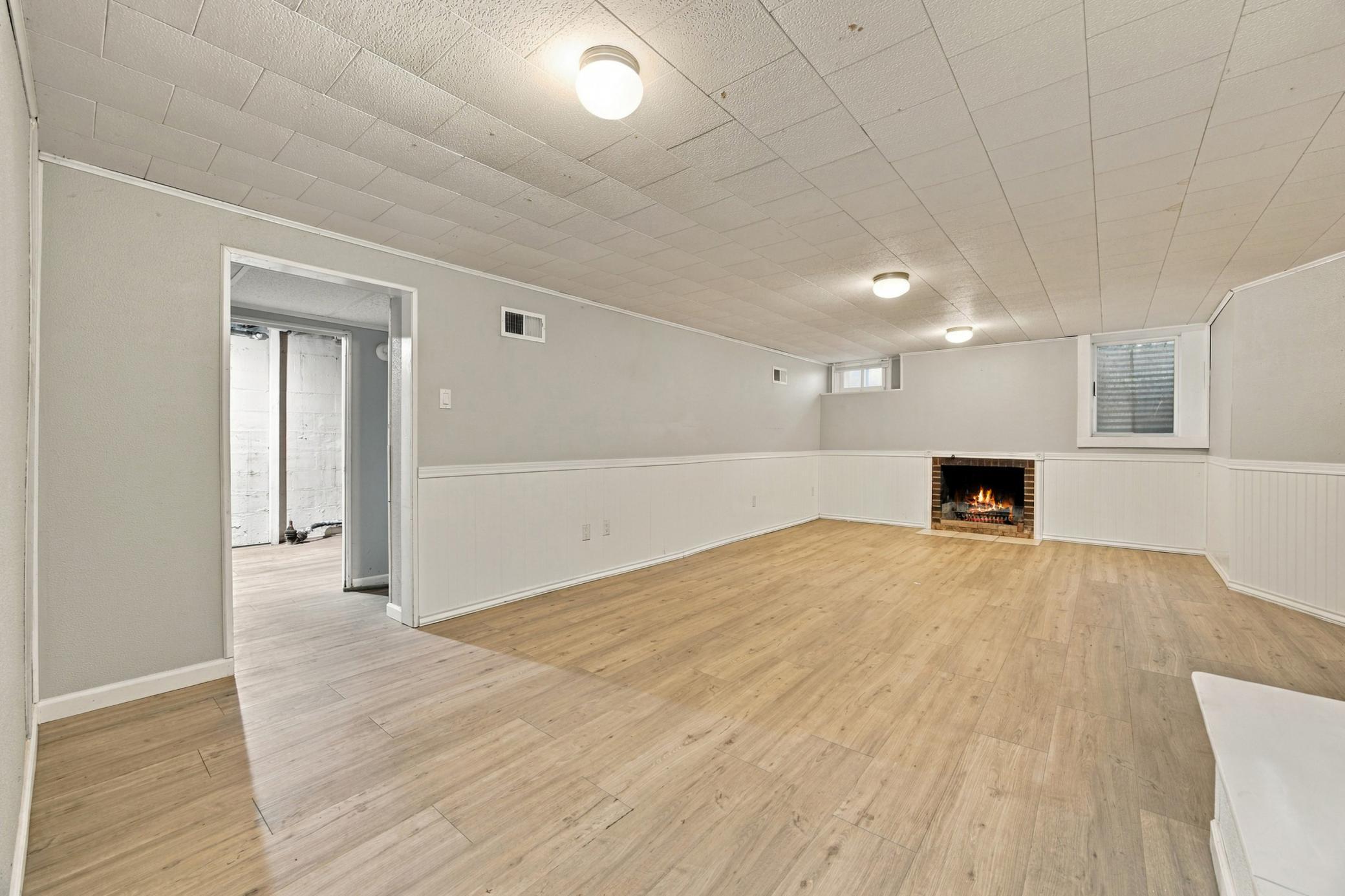 1938 single family home for sale at 411 13th Street S in Moorhead, MN — 3 bed, 2 bath (photo 17 of 39)