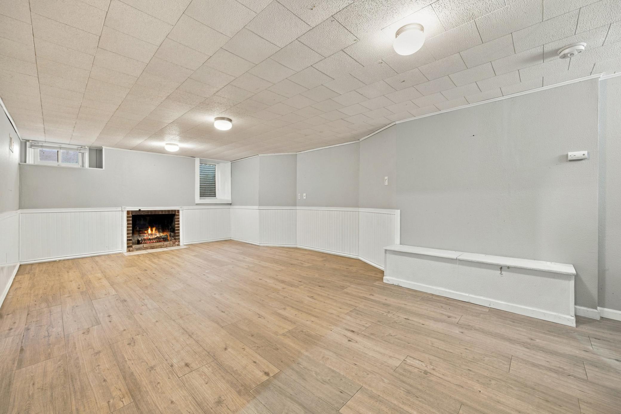 1938 single family home for sale at 411 13th Street S in Moorhead, MN — 3 bed, 2 bath (photo 18 of 39)