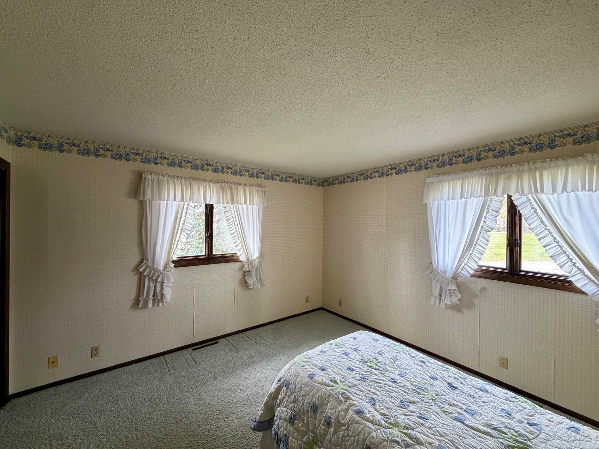 1973 single family home for sale at 3008 Rivershore Drive in Moorhead, MN — 4 bed, 3 bath (photo 13 of 33)