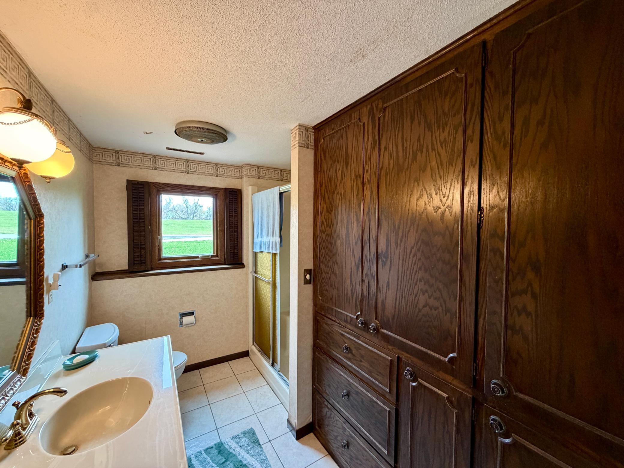 1973 single family home for sale at 3008 Rivershore Drive in Moorhead, MN — 4 bed, 3 bath (photo 21 of 33)
