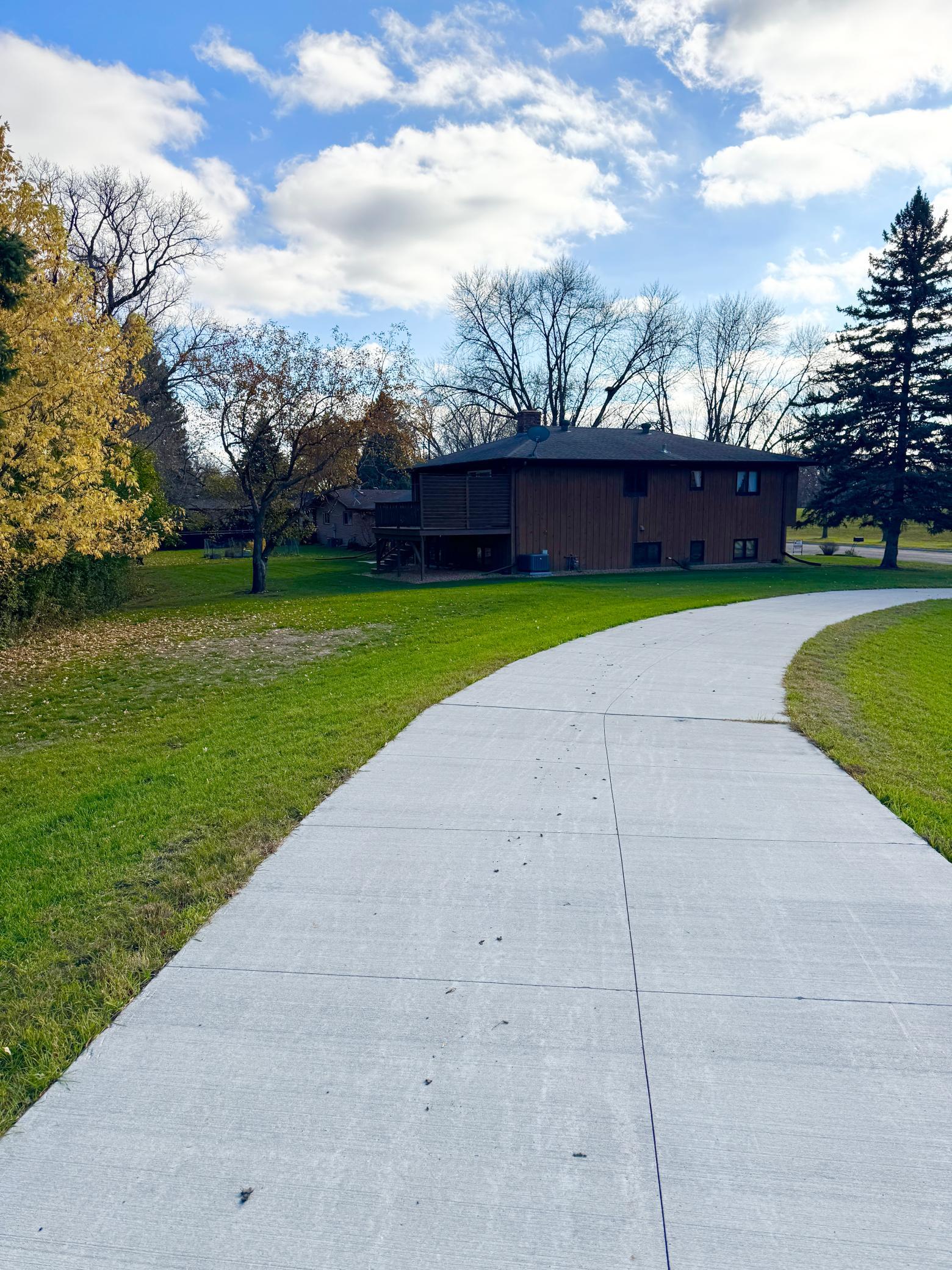 1973 single family home for sale at 3008 Rivershore Drive in Moorhead, MN — 4 bed, 3 bath (photo 28 of 33)